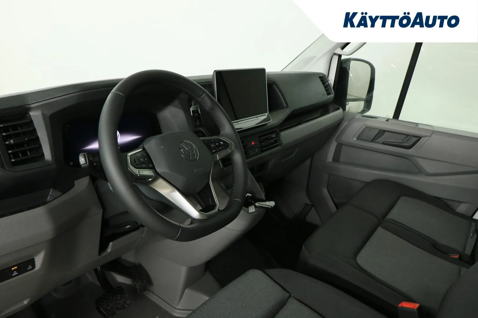 Volkswagen Crafter KXM-846 carousel image