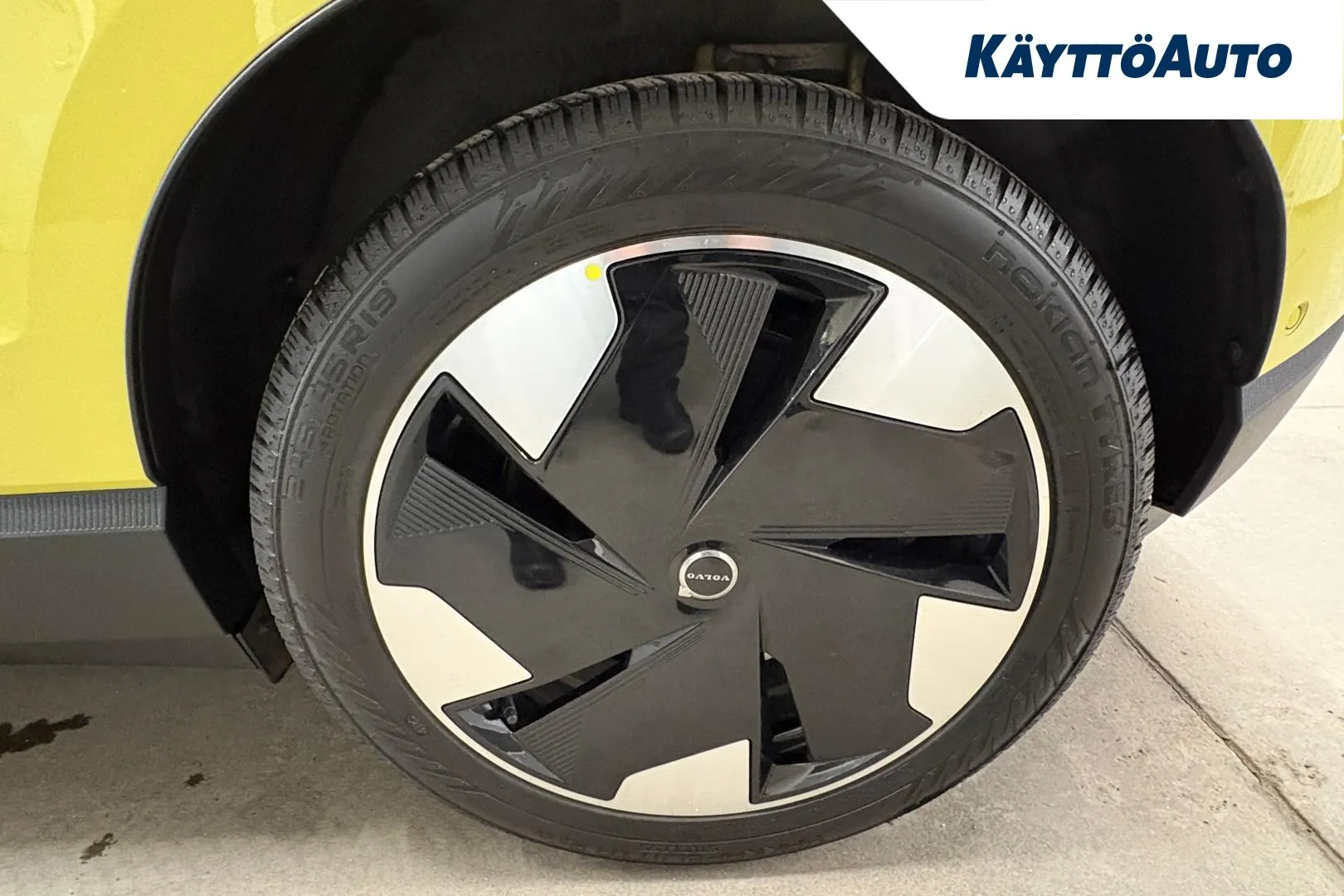 VOLVO EX30 ISV-842 carousel image