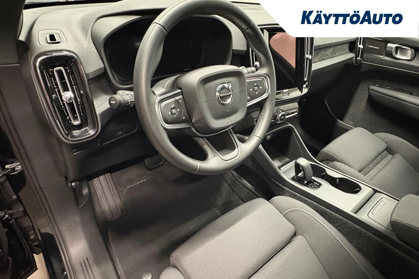 VOLVO EX40 ISV-844 carousel image