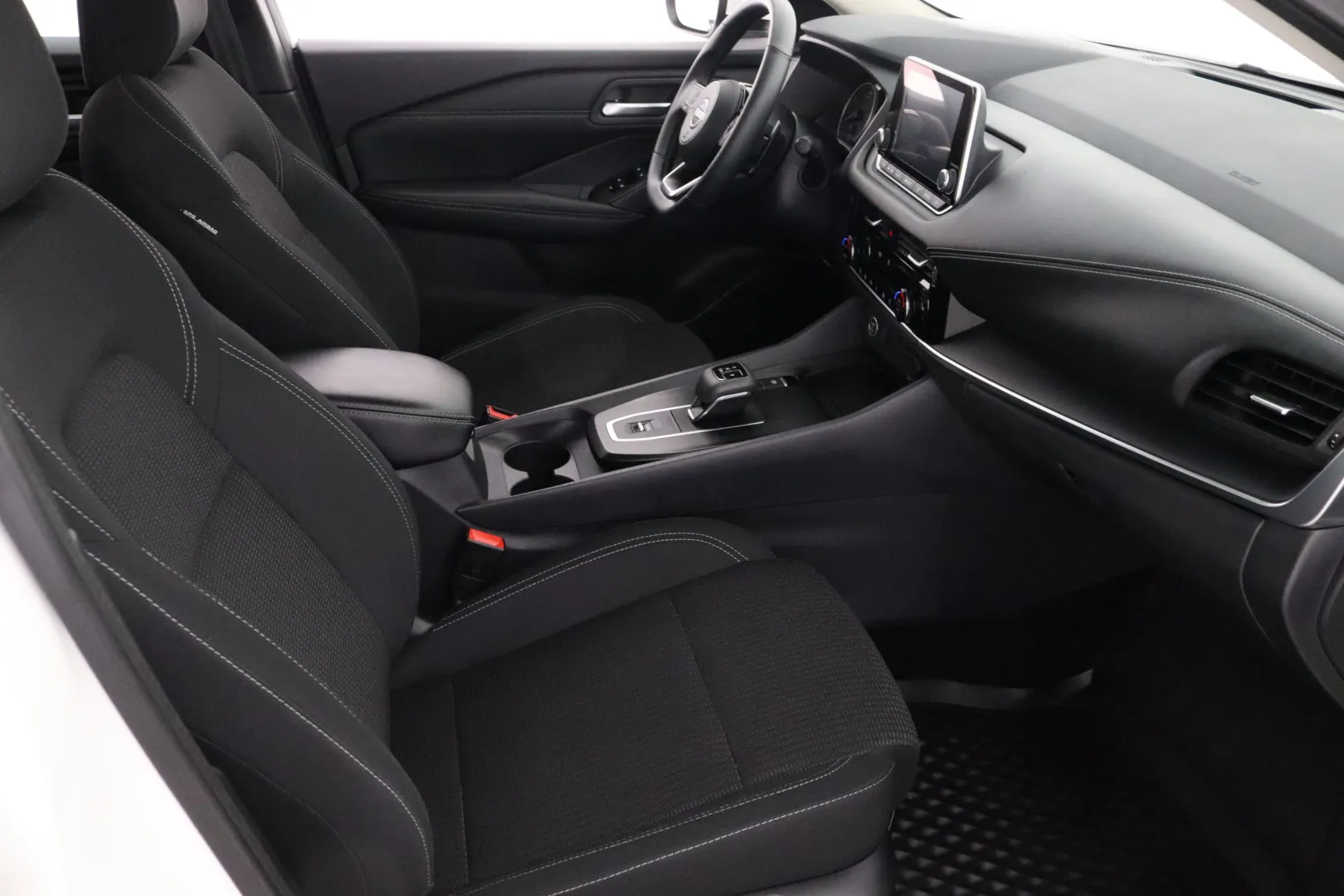 NISSAN Qashqai XSS-506 carousel image