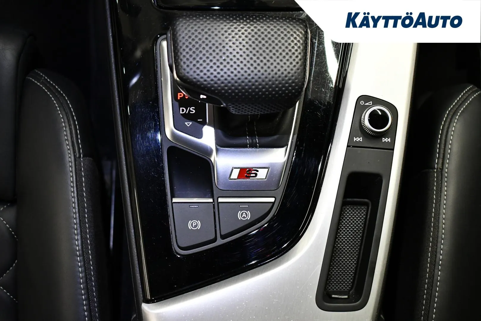 AUDI S4 FSK-792 carousel image