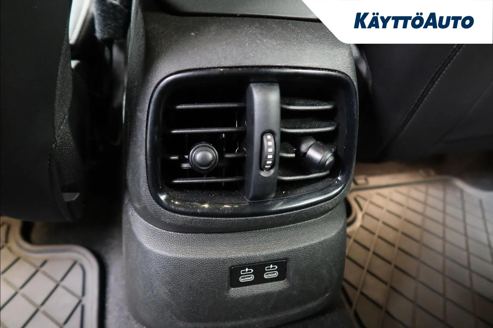 Mini Countryman FRA-537 carousel image