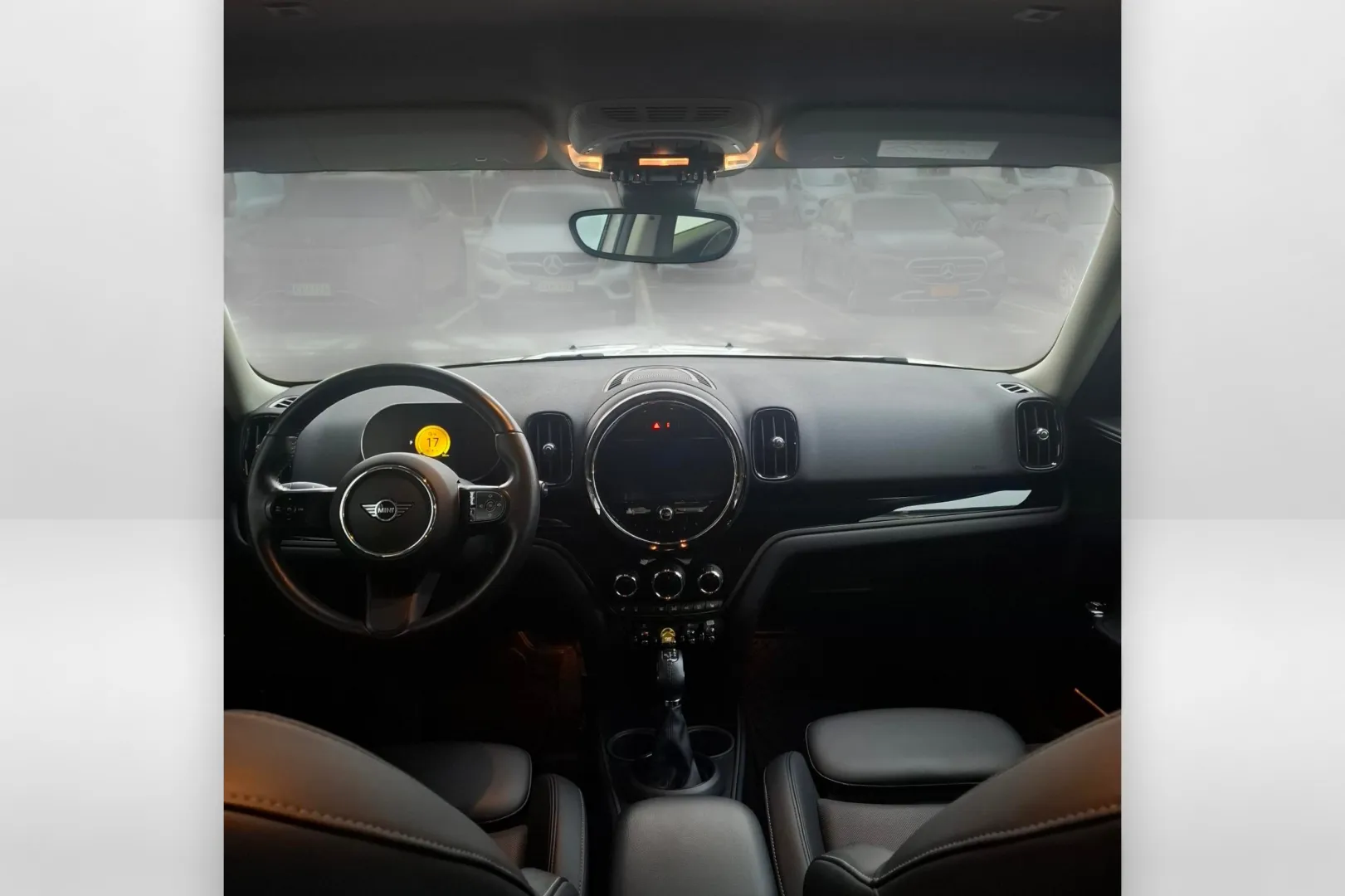 Mini Countryman FRA-537 carousel image