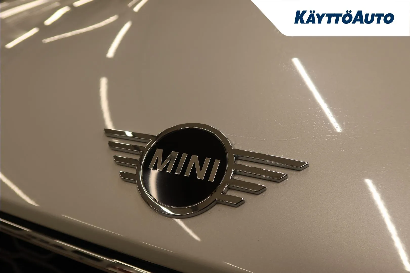 Mini Countryman FRA-537 carousel image