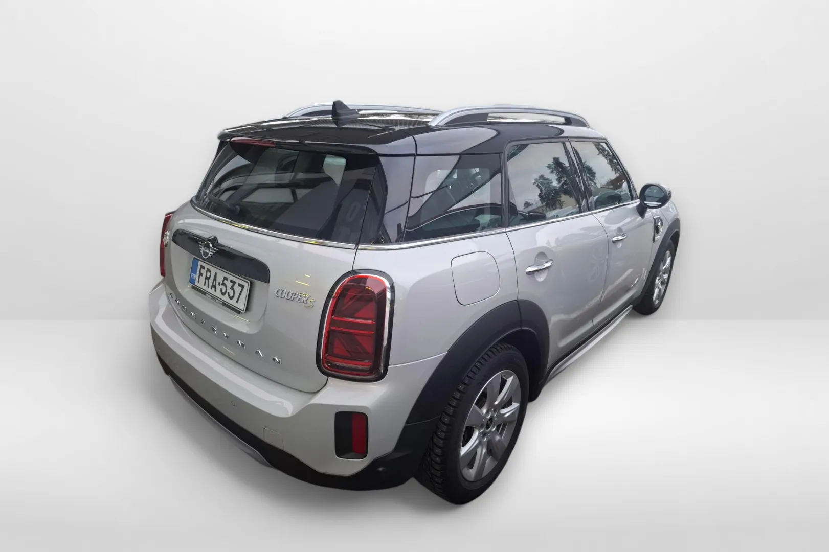 Mini Countryman FRA-537 carousel image