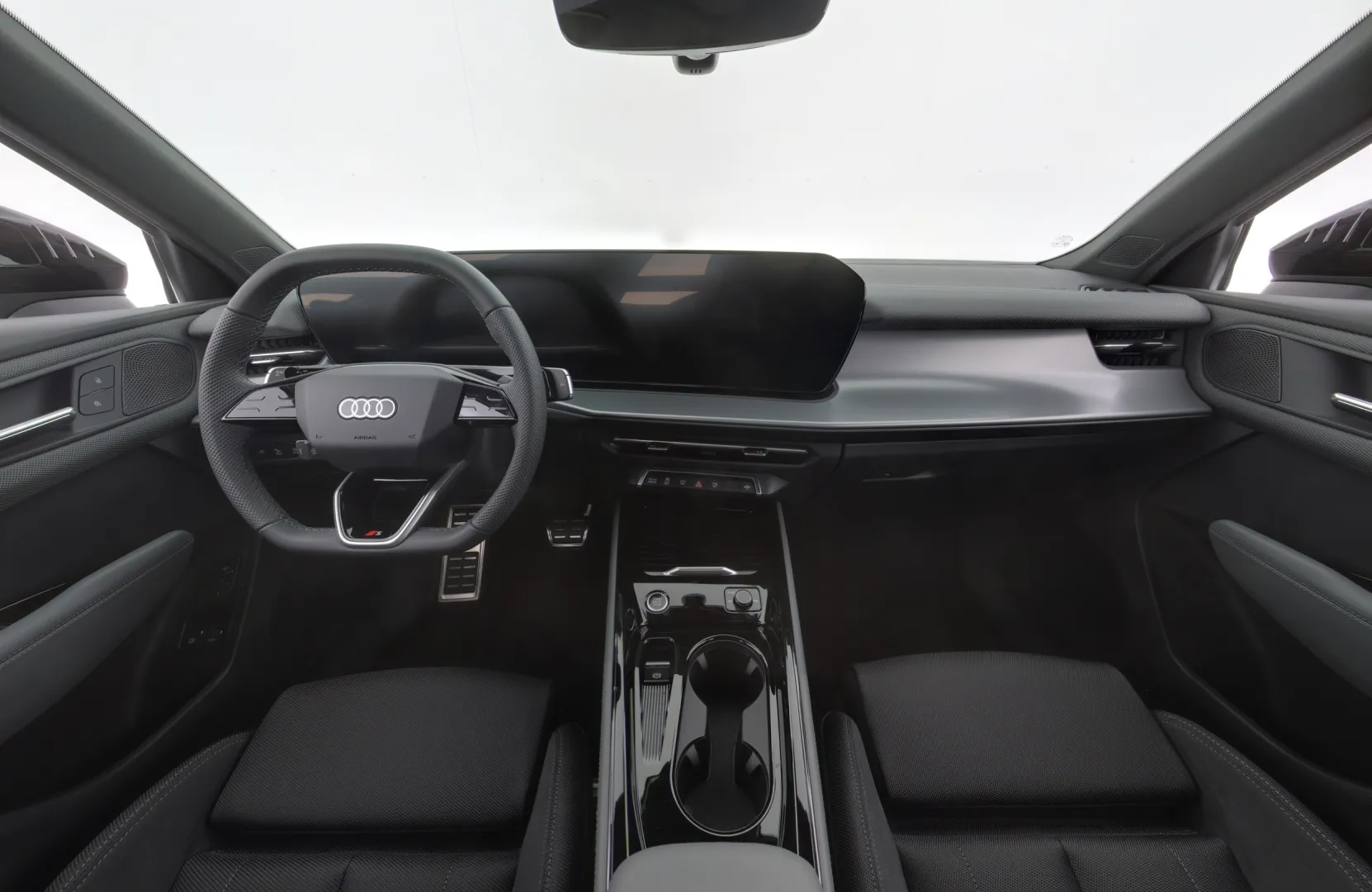 Audi Q3 LTN-261 carousel image