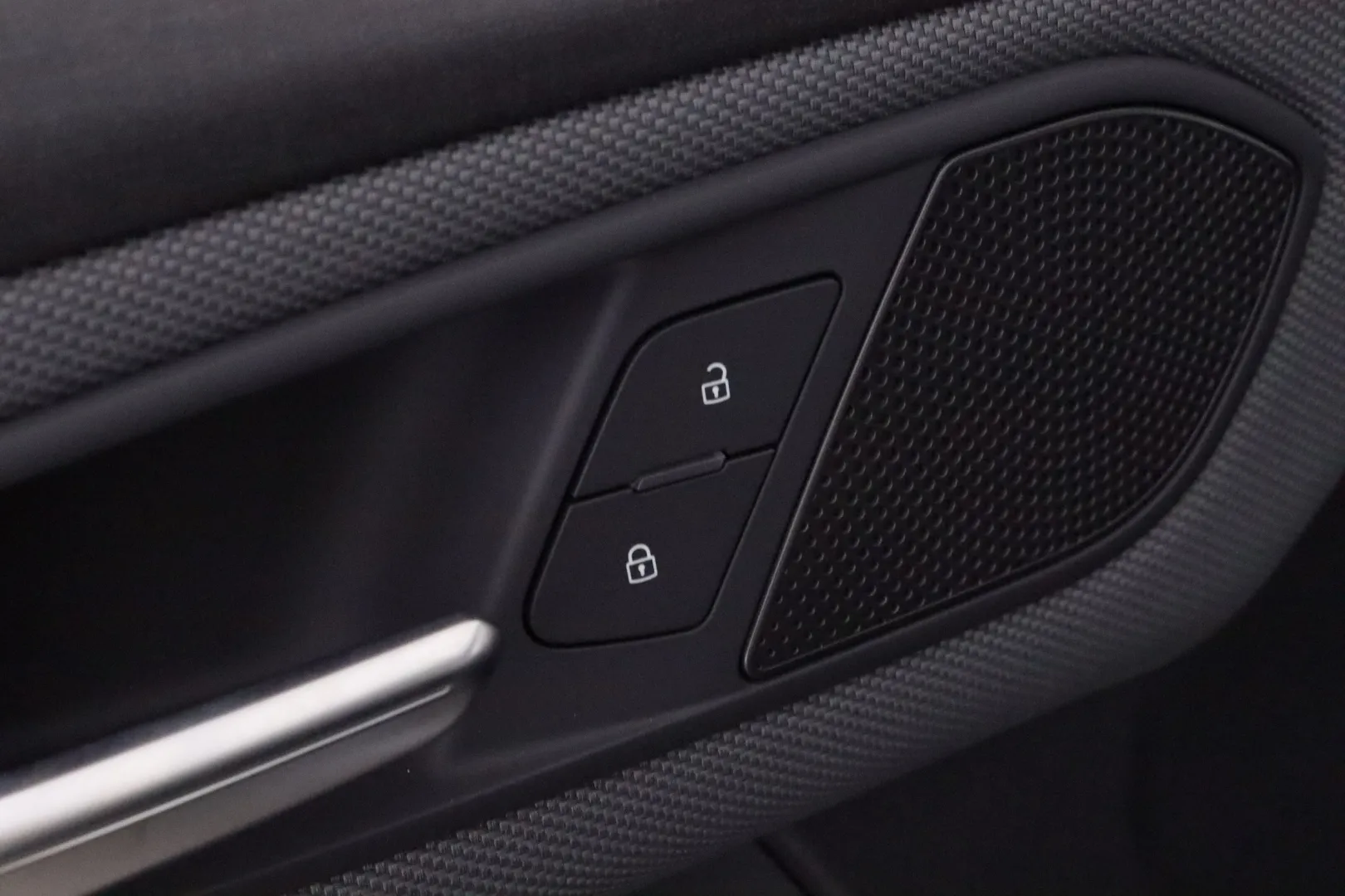 Audi Q3 LTN-261 carousel image