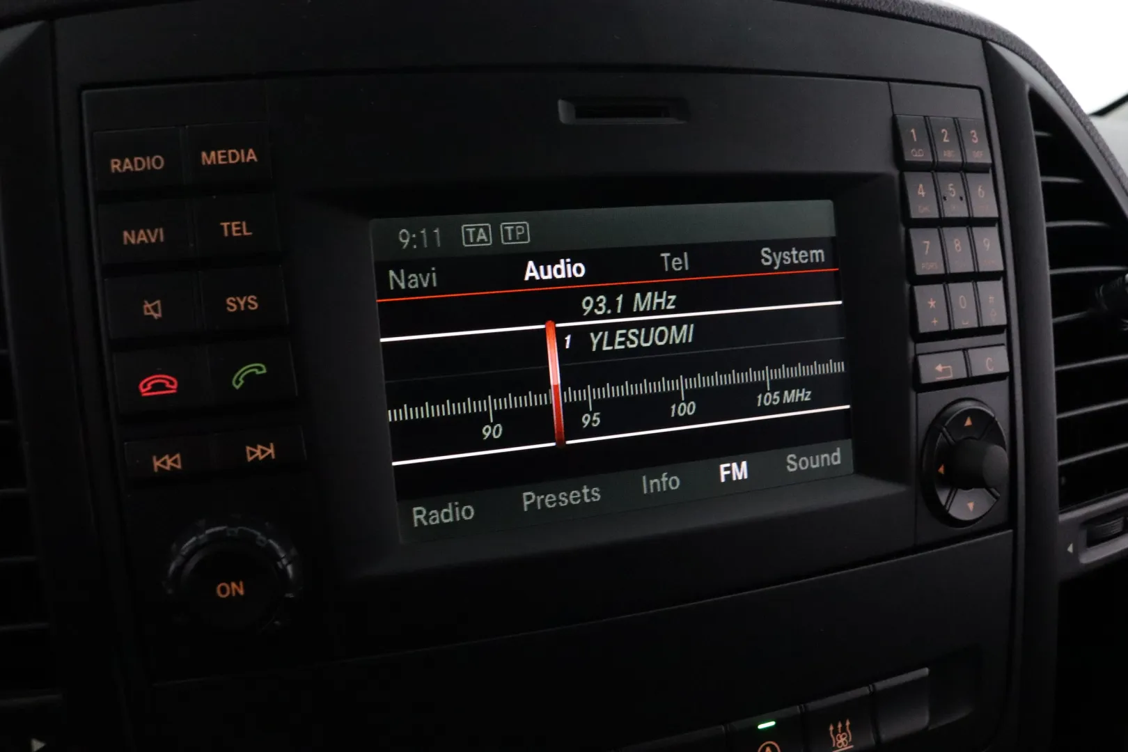 MERCEDES-BENZ Vito YYH-756 carousel image