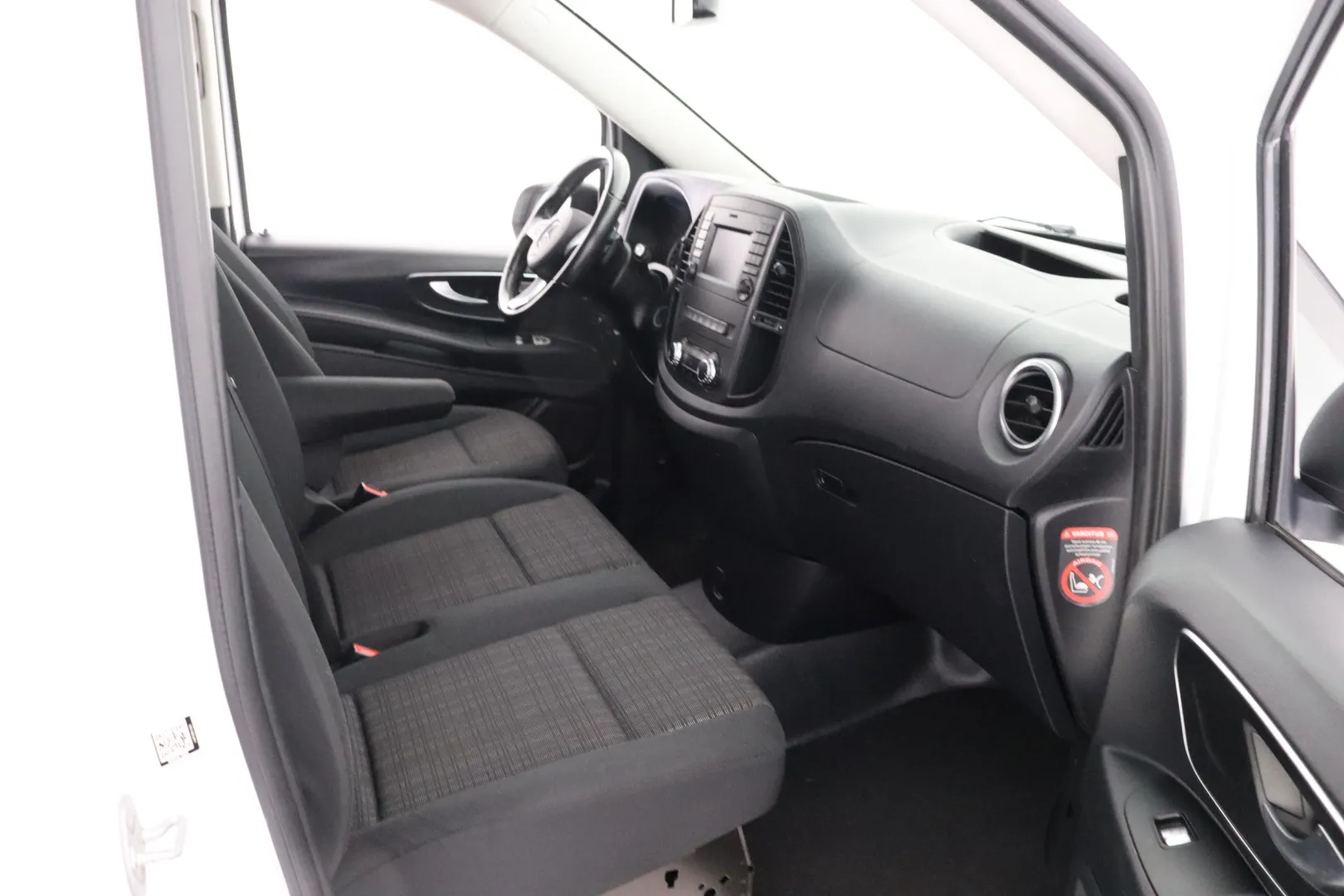 MERCEDES-BENZ Vito YYH-756 carousel image