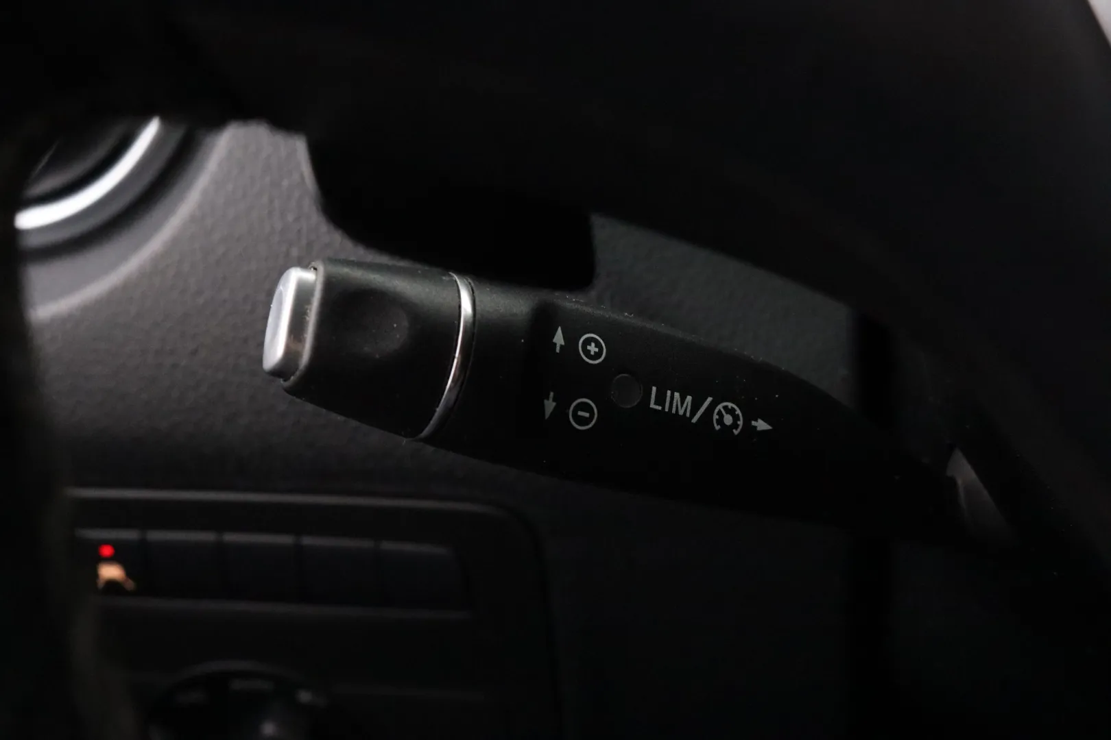 MERCEDES-BENZ Vito YYH-756 carousel image