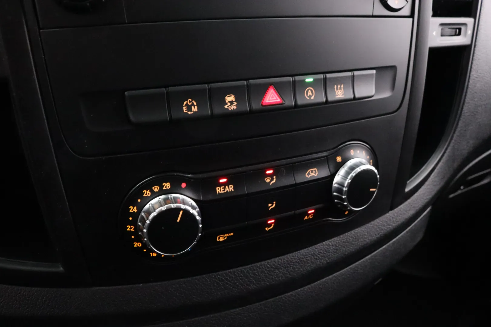 MERCEDES-BENZ Vito YYH-756 carousel image