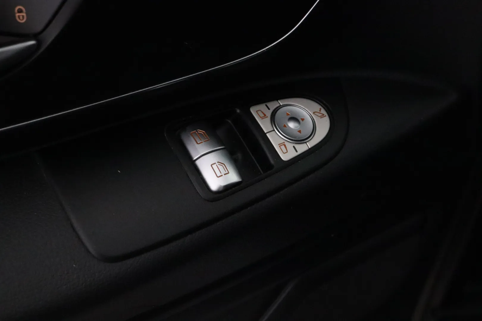 MERCEDES-BENZ Vito YYH-756 carousel image