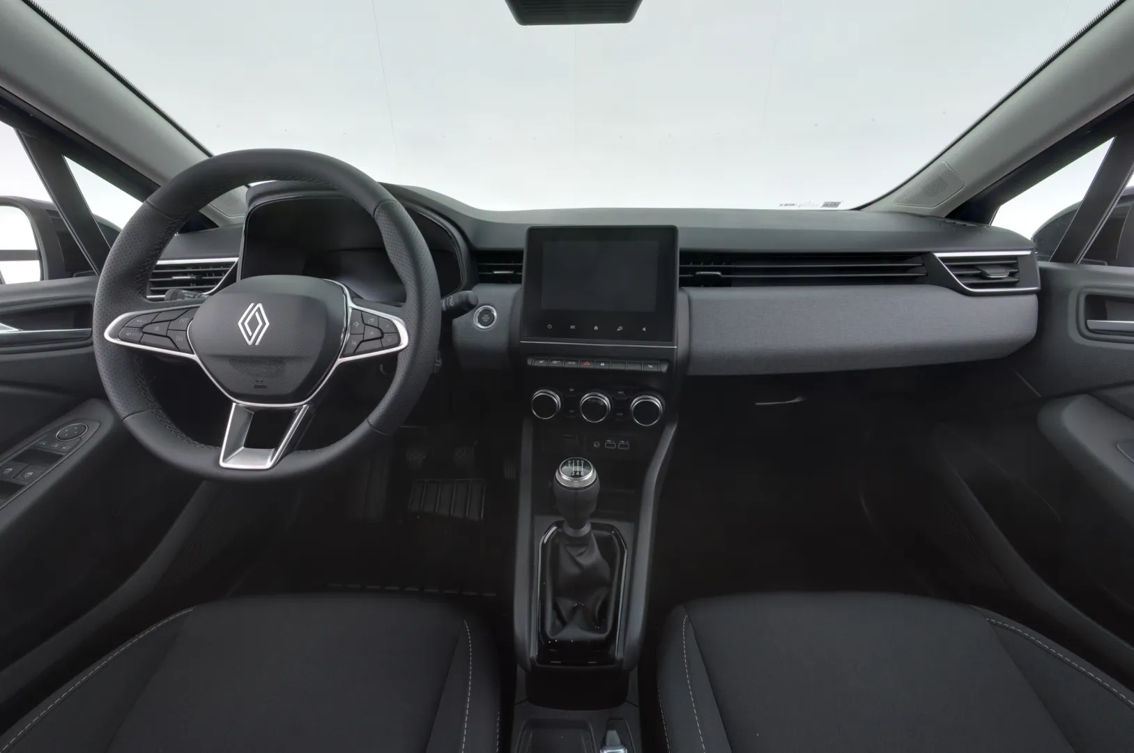 Renault Clio JOK-511 carousel image