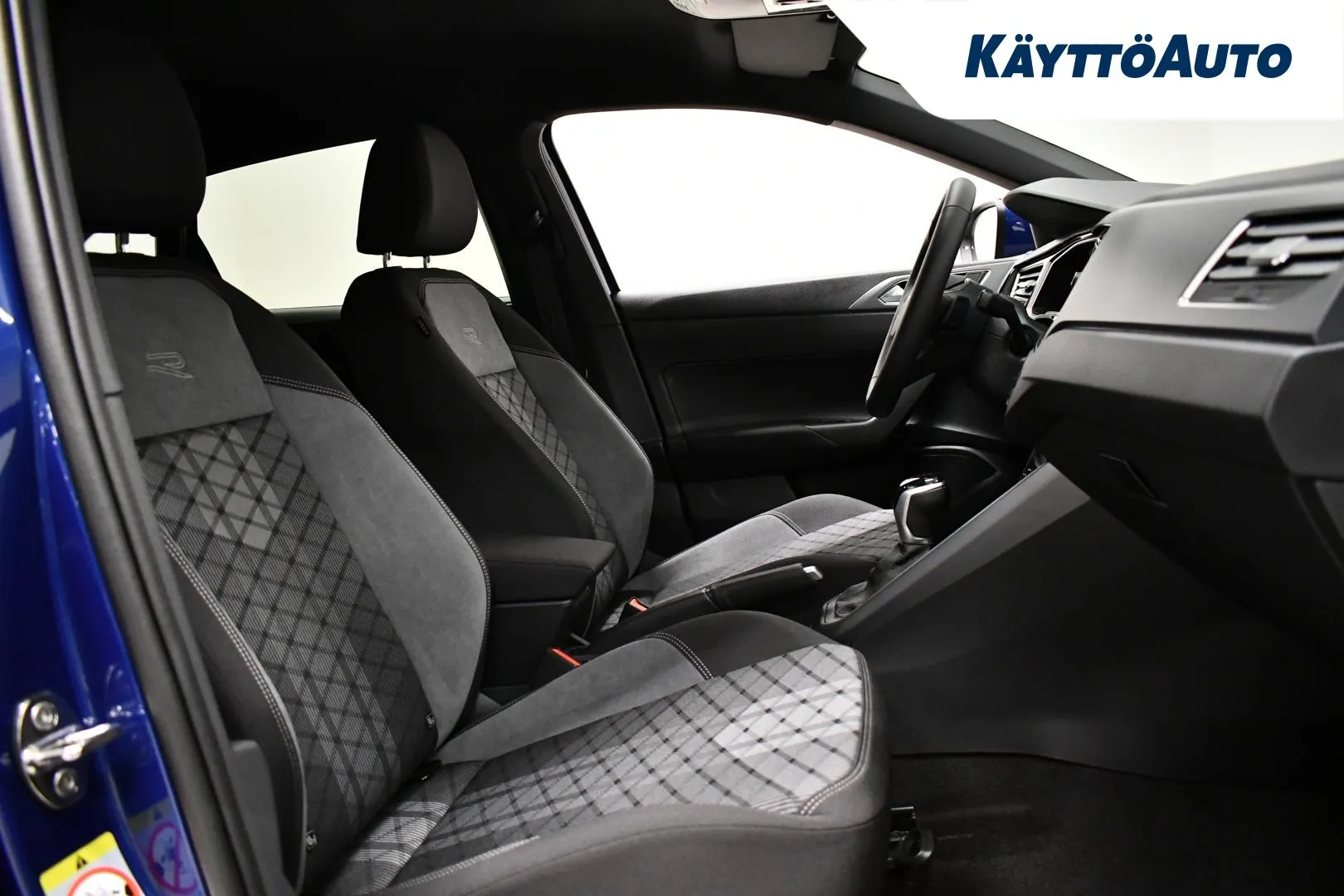 Volkswagen Taigo LTN-262 carousel image