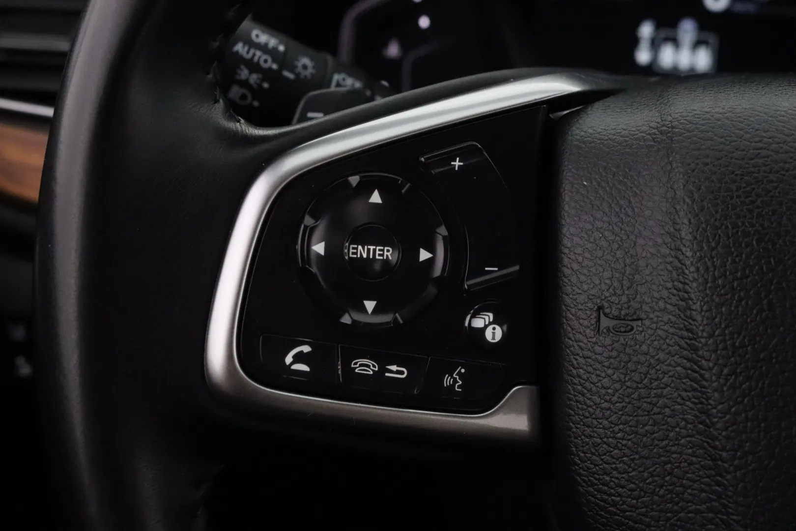 HONDA CR-V CMA-731 carousel image