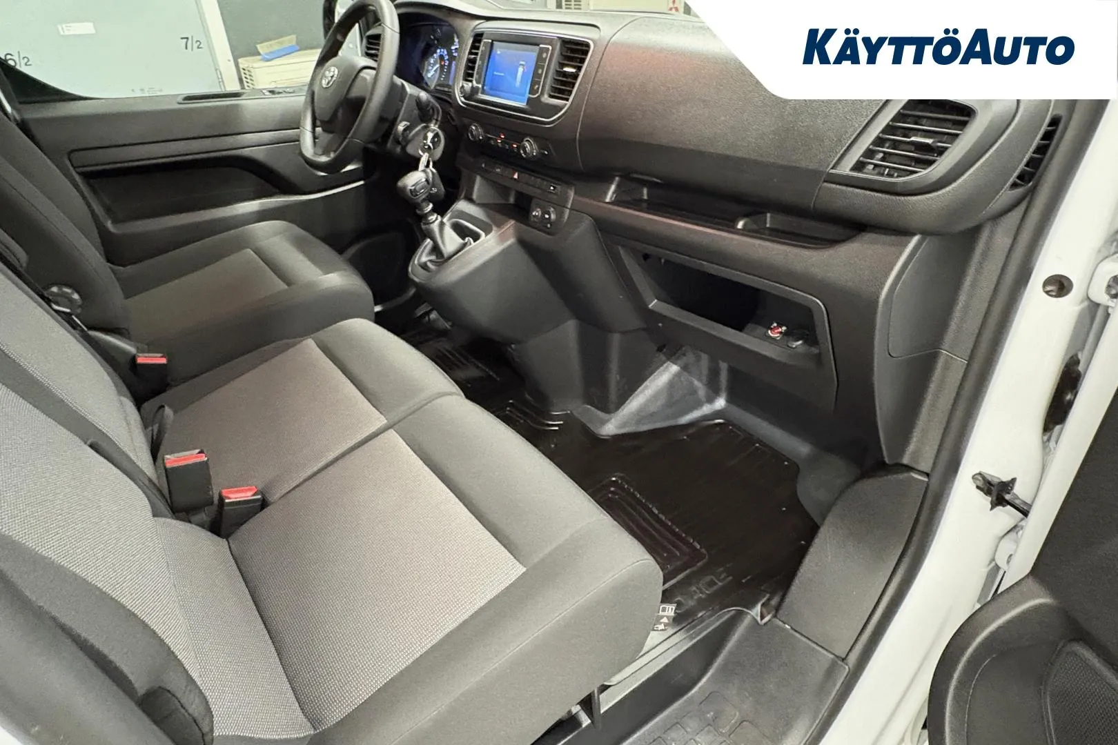 TOYOTA Proace YXT-767 carousel image