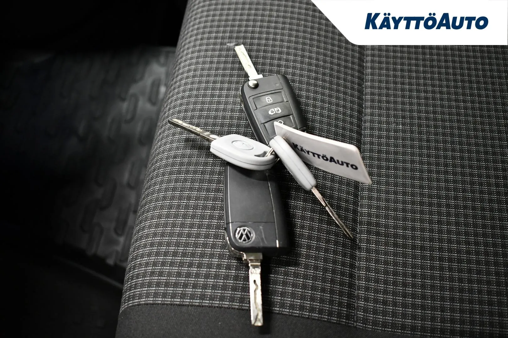 VOLKSWAGEN Transporter YLZ-789 carousel image