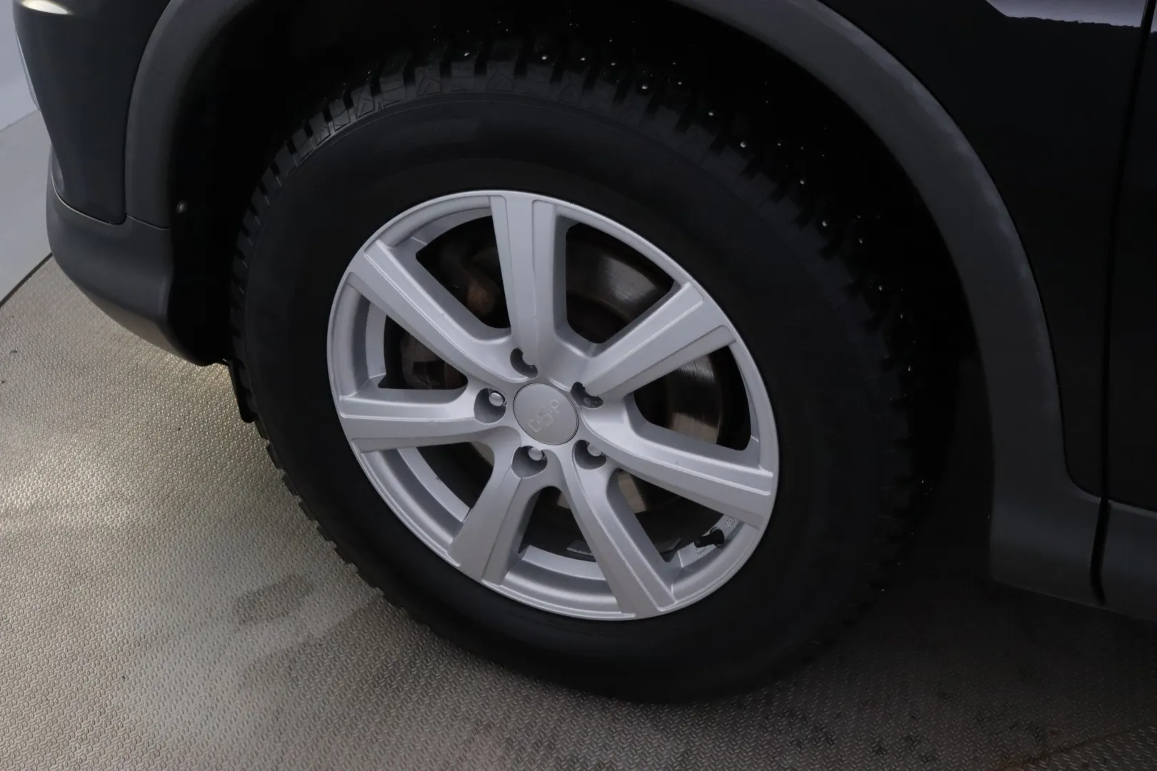 Honda CR-V YLA-890 carousel image