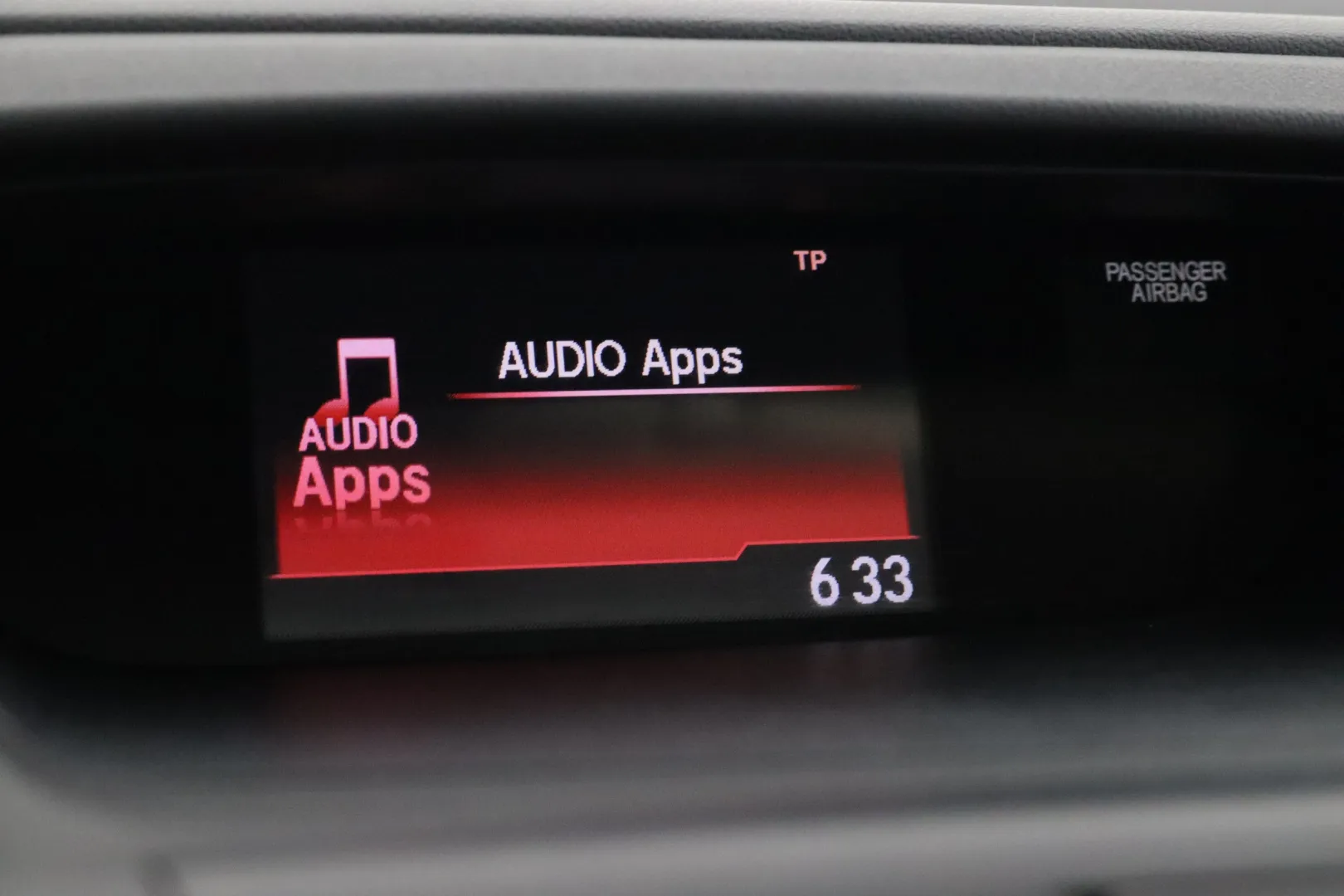 HONDA CR-V YLA-890 carousel image