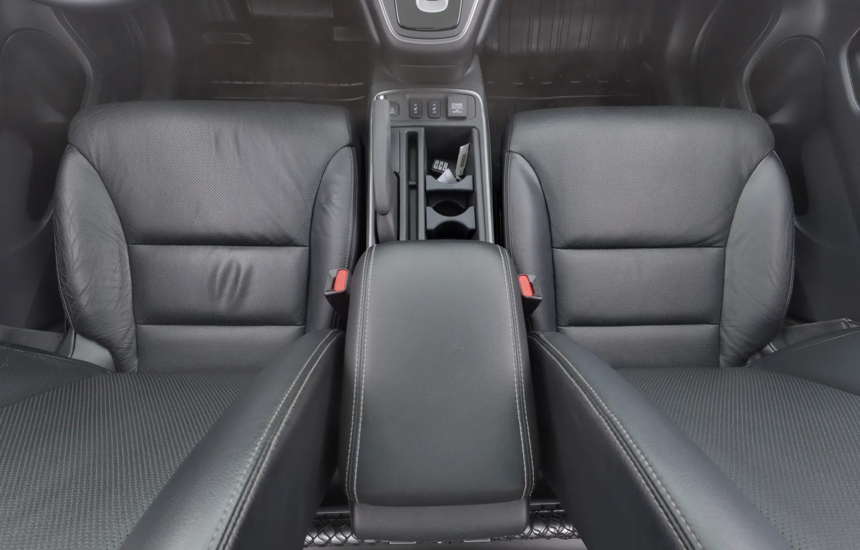 Honda CR-V YLA-890 carousel image