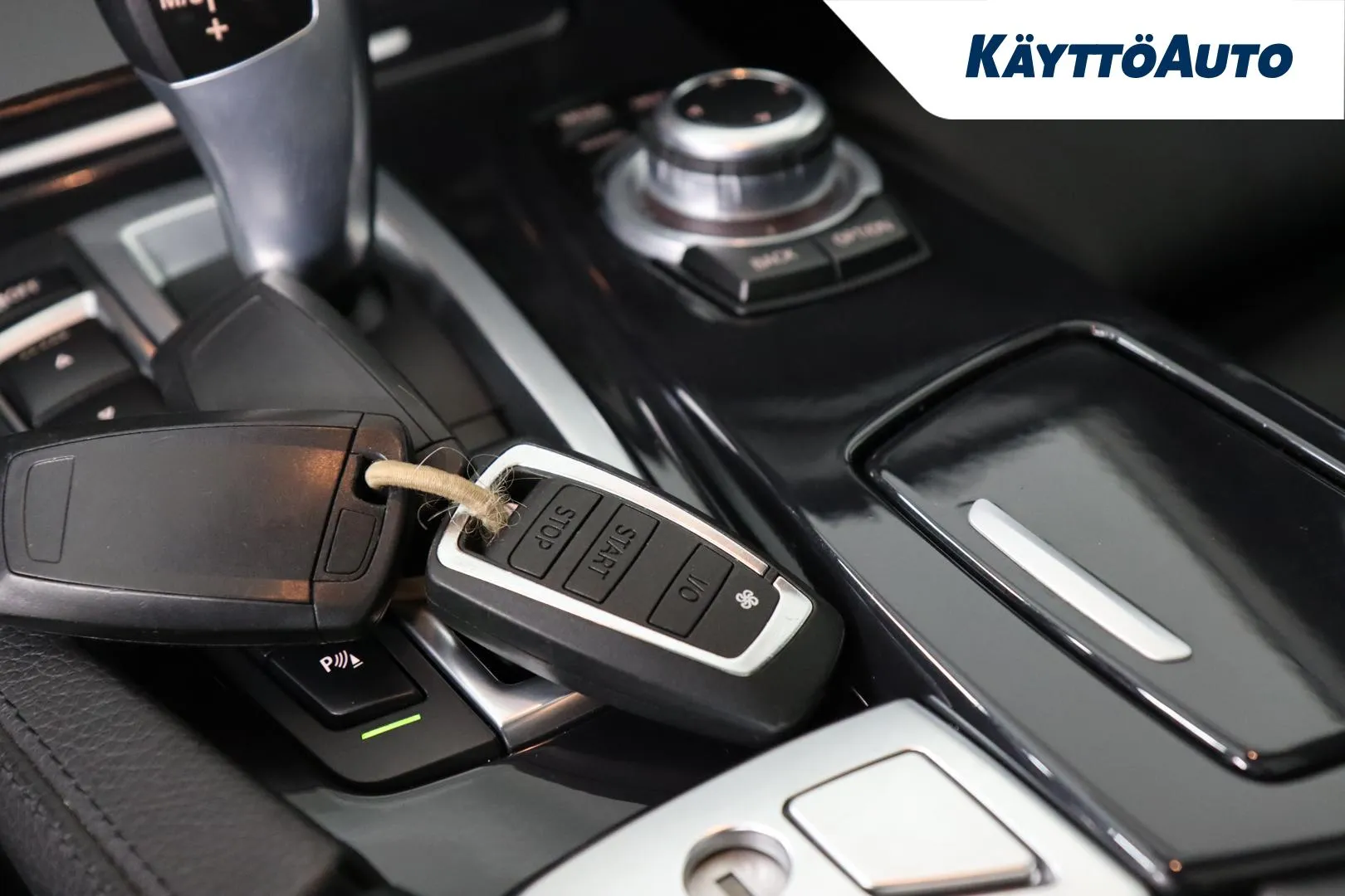 BMW 520 FPU-772 carousel image