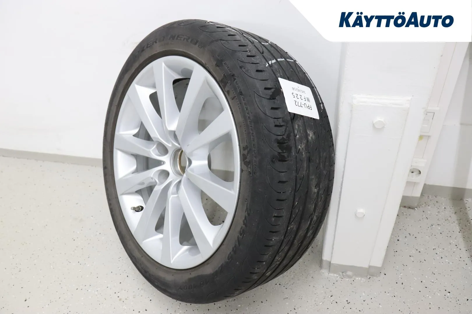 BMW 520 FPU-772 carousel image