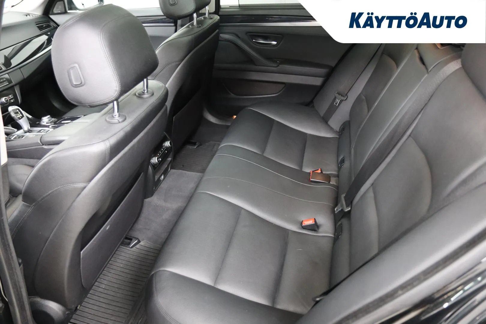 BMW 520 FPU-772 carousel image