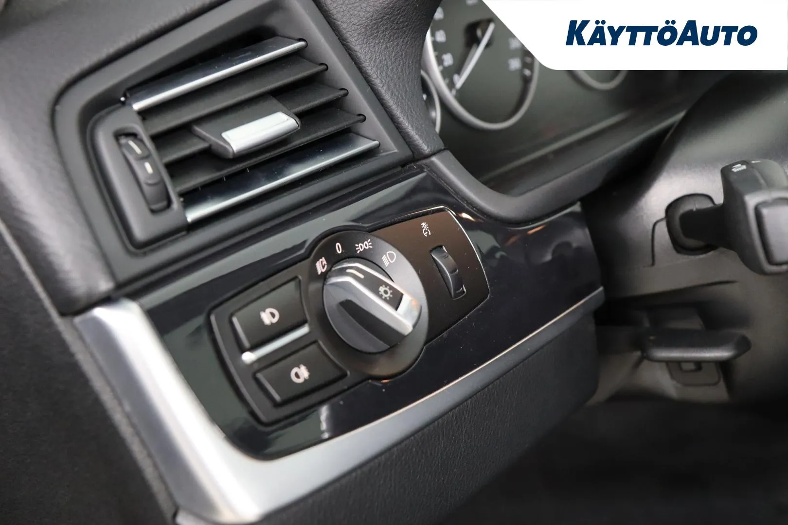 BMW 520 FPU-772 carousel image