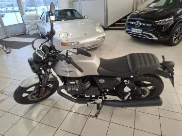 MOTO GUZZI V7 49-AMM carousel image