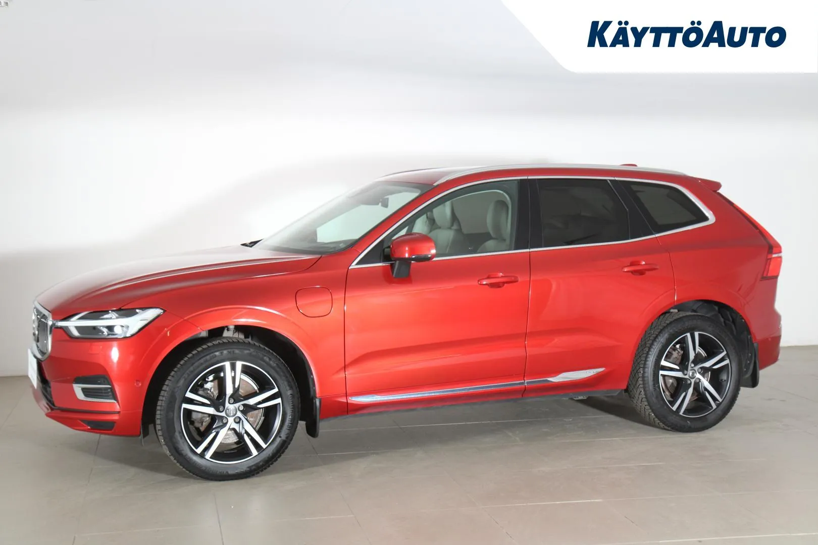 VOLVO XC60 LPX-708 carousel image