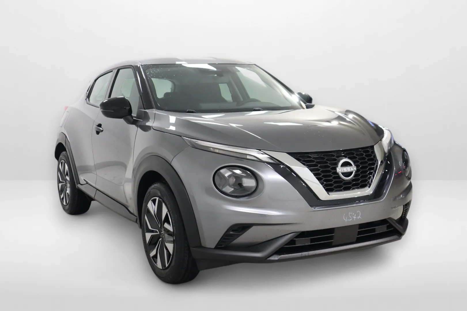 Nissan Juke ISU-479 carousel image