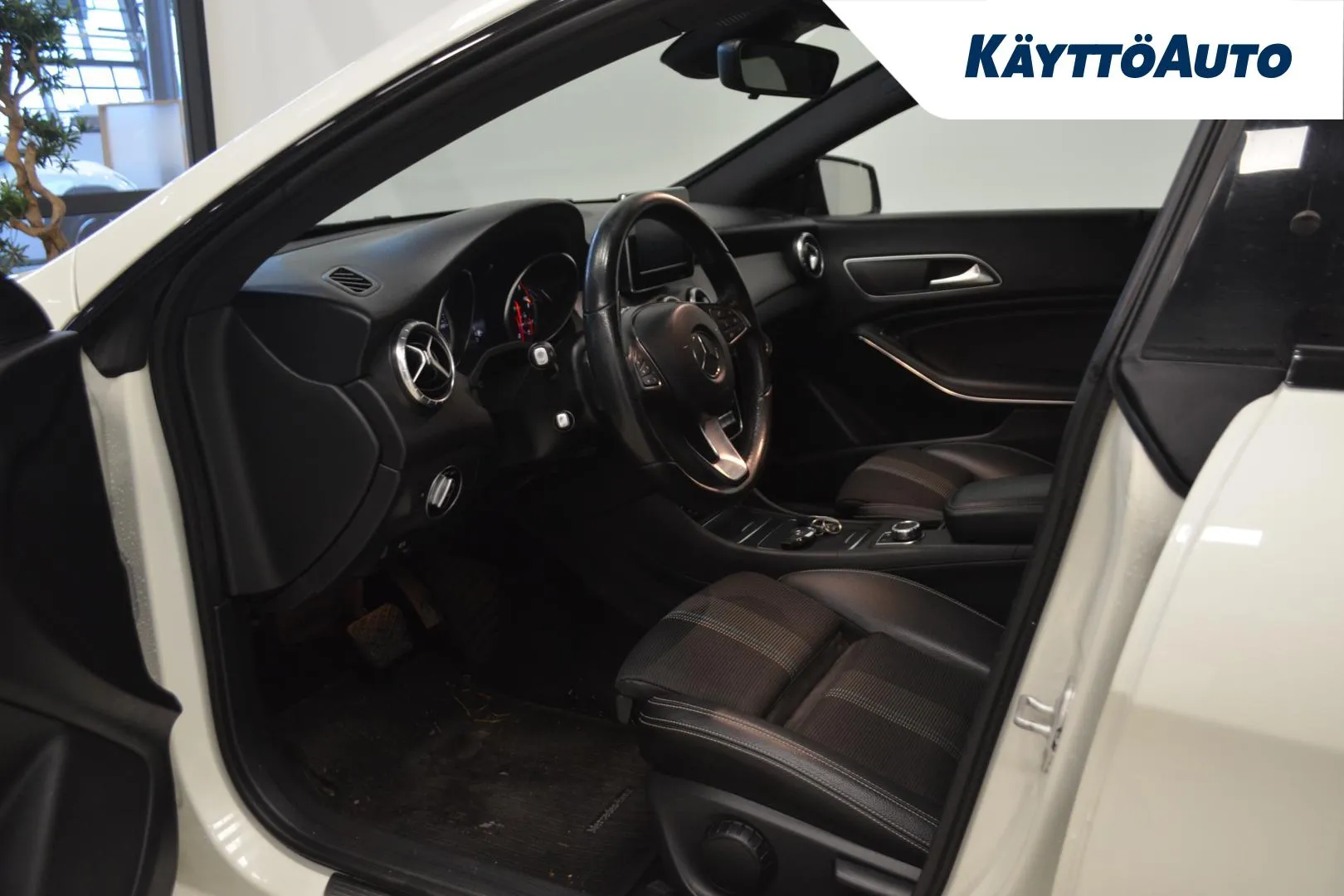 MERCEDES-BENZ CLA GNR-269 carousel image