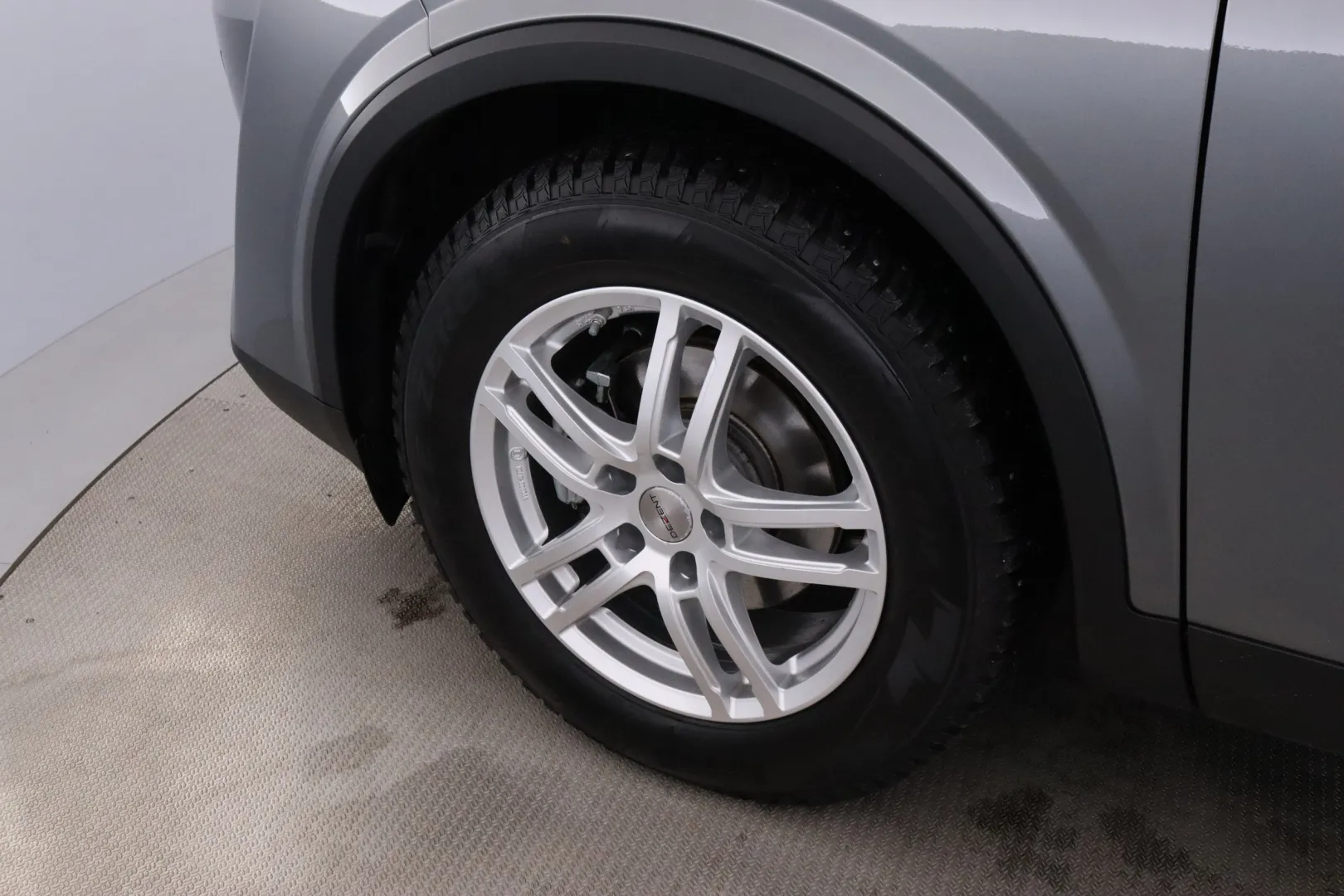 Nissan Qashqai NNR-830 carousel image