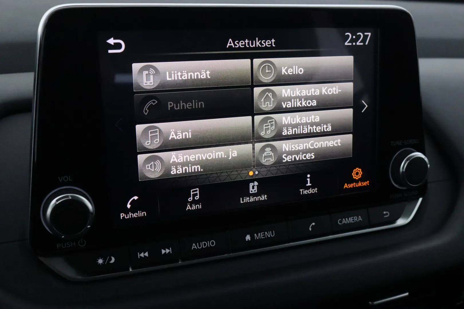 Nissan Qashqai NNR-830 carousel image