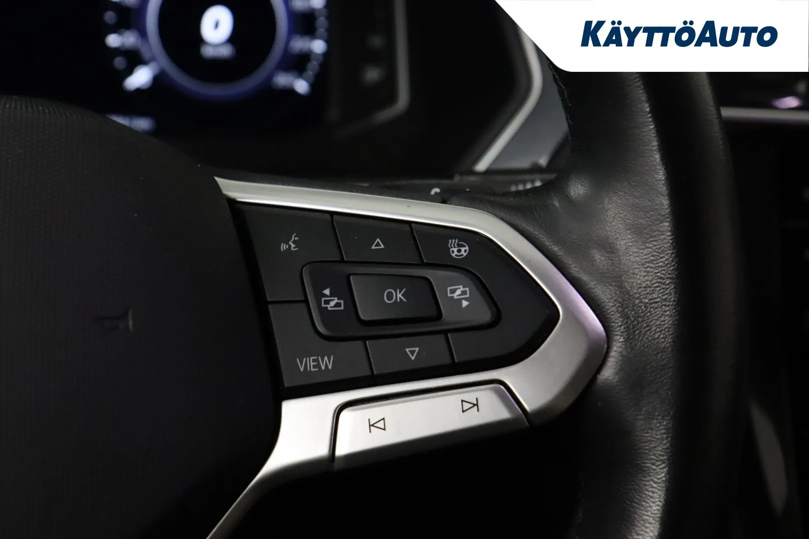 Volkswagen Tiguan FPC-888 carousel image