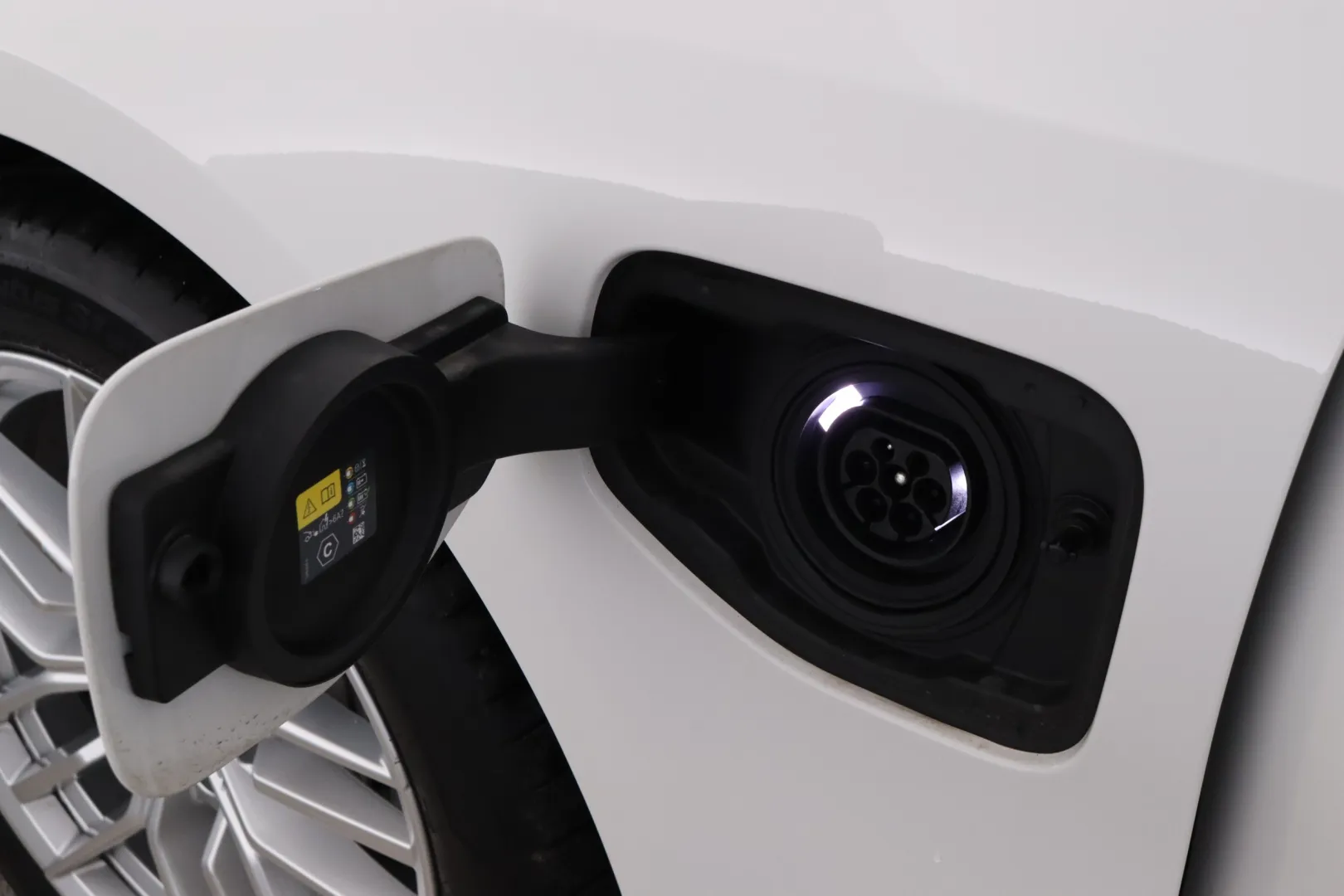 BMW 530e ISA-703 carousel image