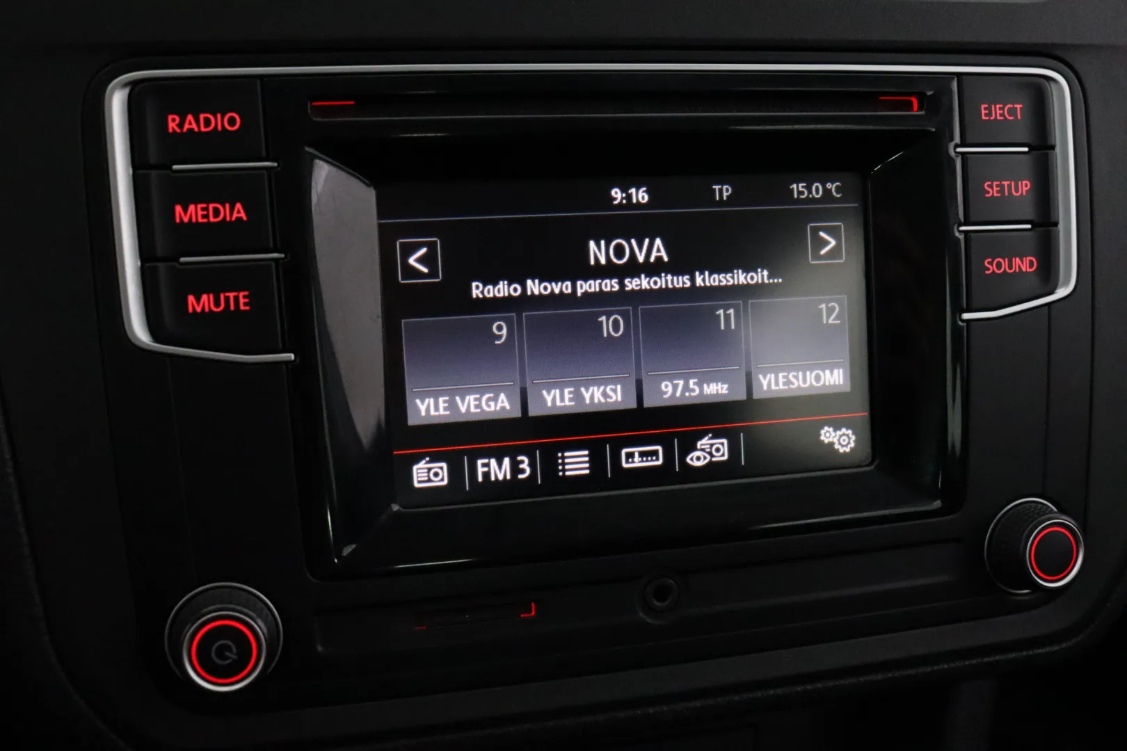 VOLKSWAGEN Caddy Maxi GLY-263 carousel image