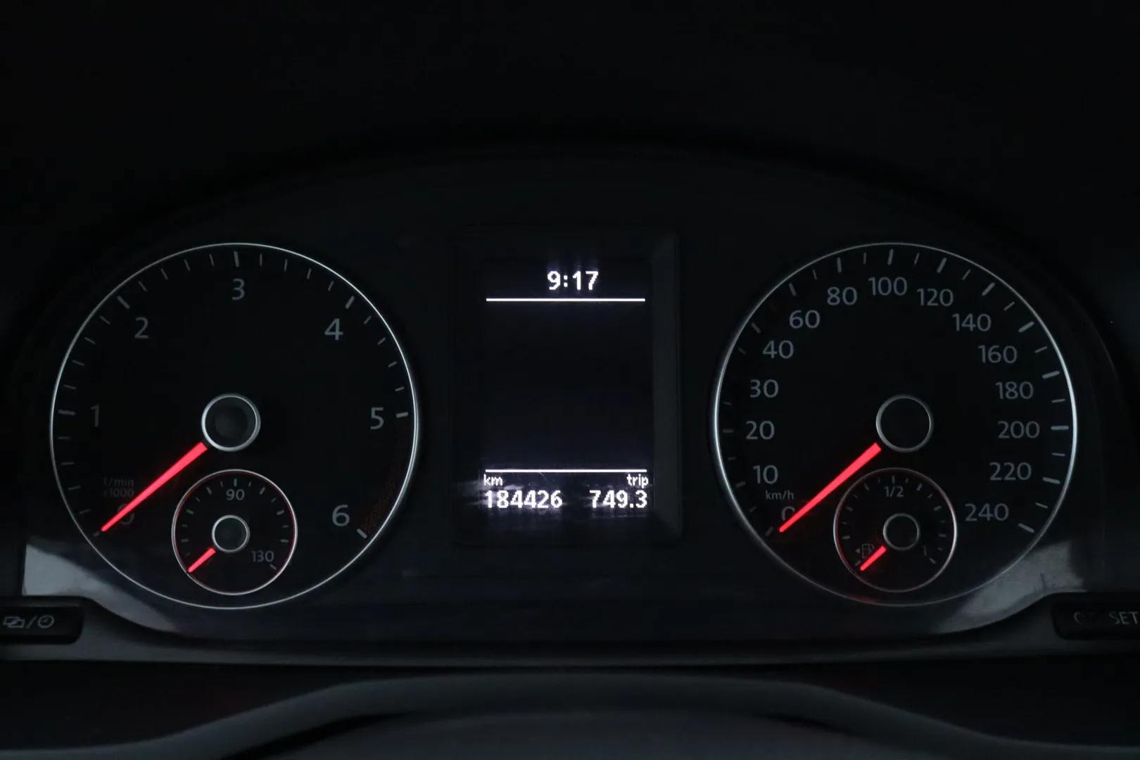 VOLKSWAGEN Caddy Maxi GLY-263 carousel image