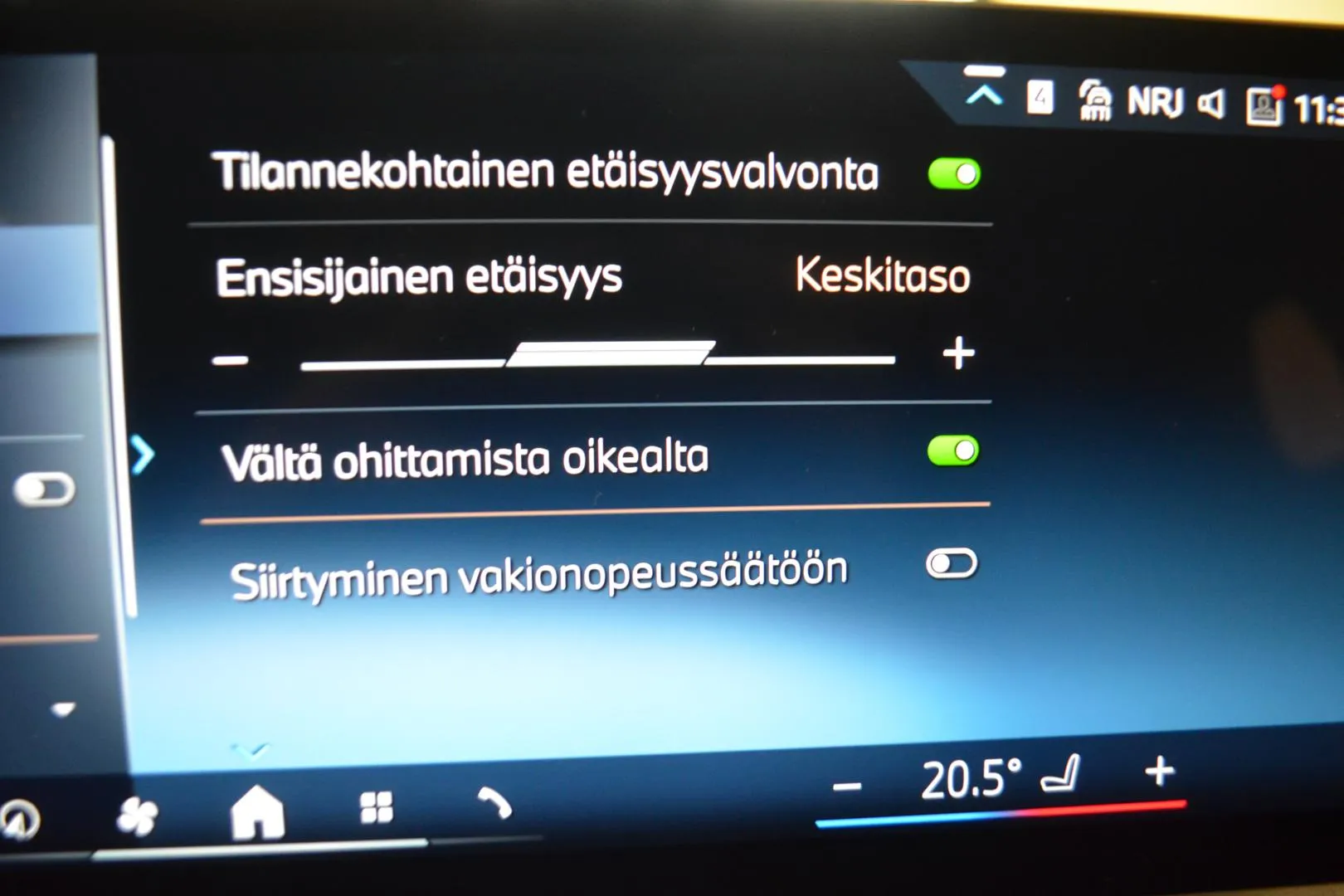 BMW iX JON-994 carousel image