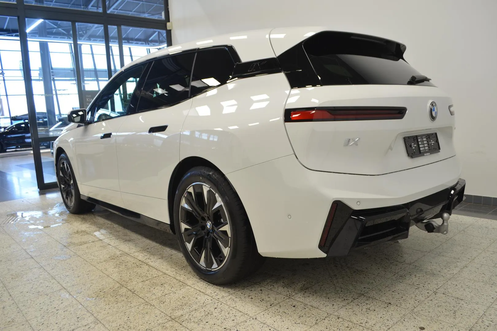 BMW iX JON-994 carousel image