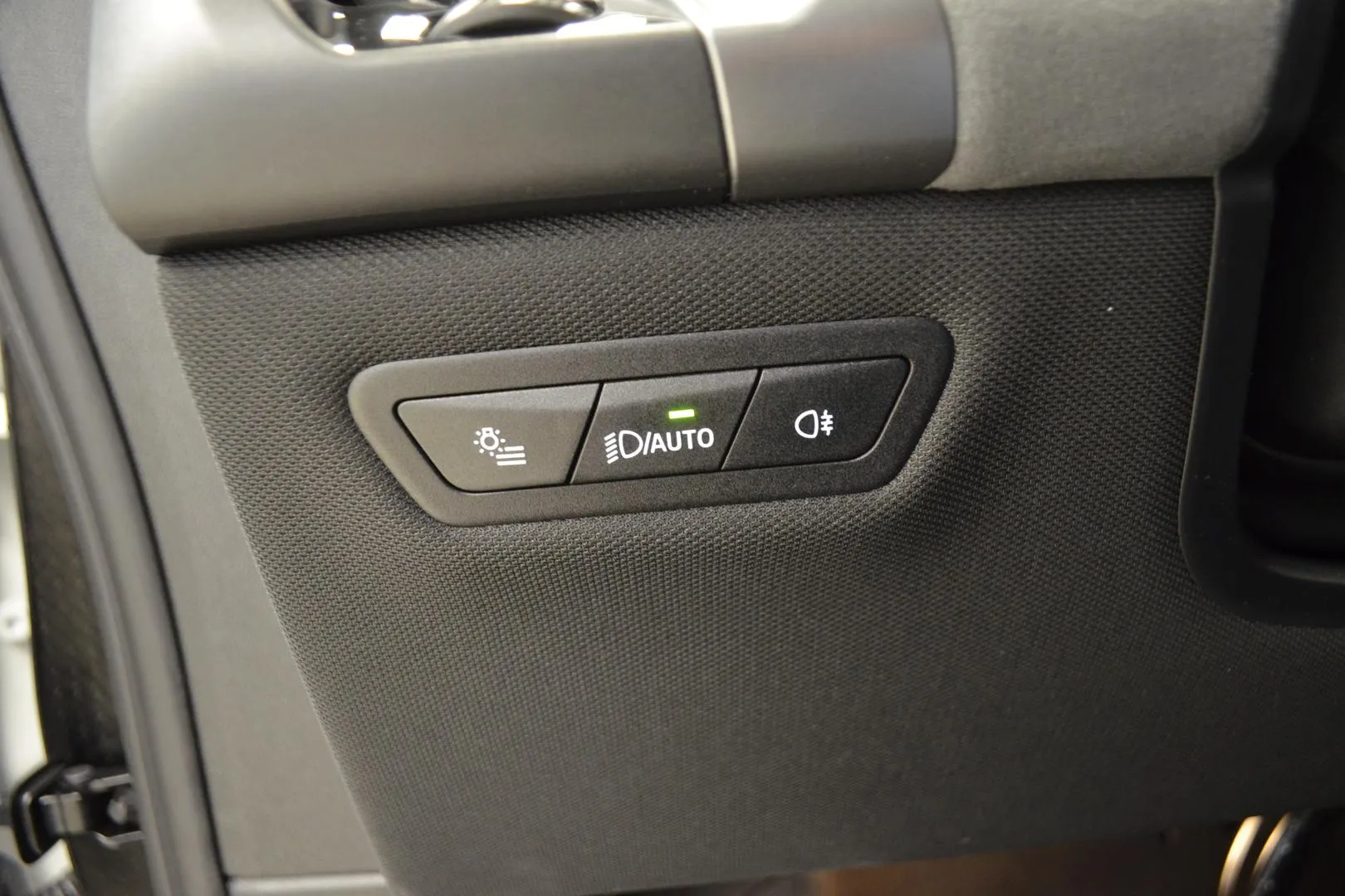 BMW iX JON-994 carousel image