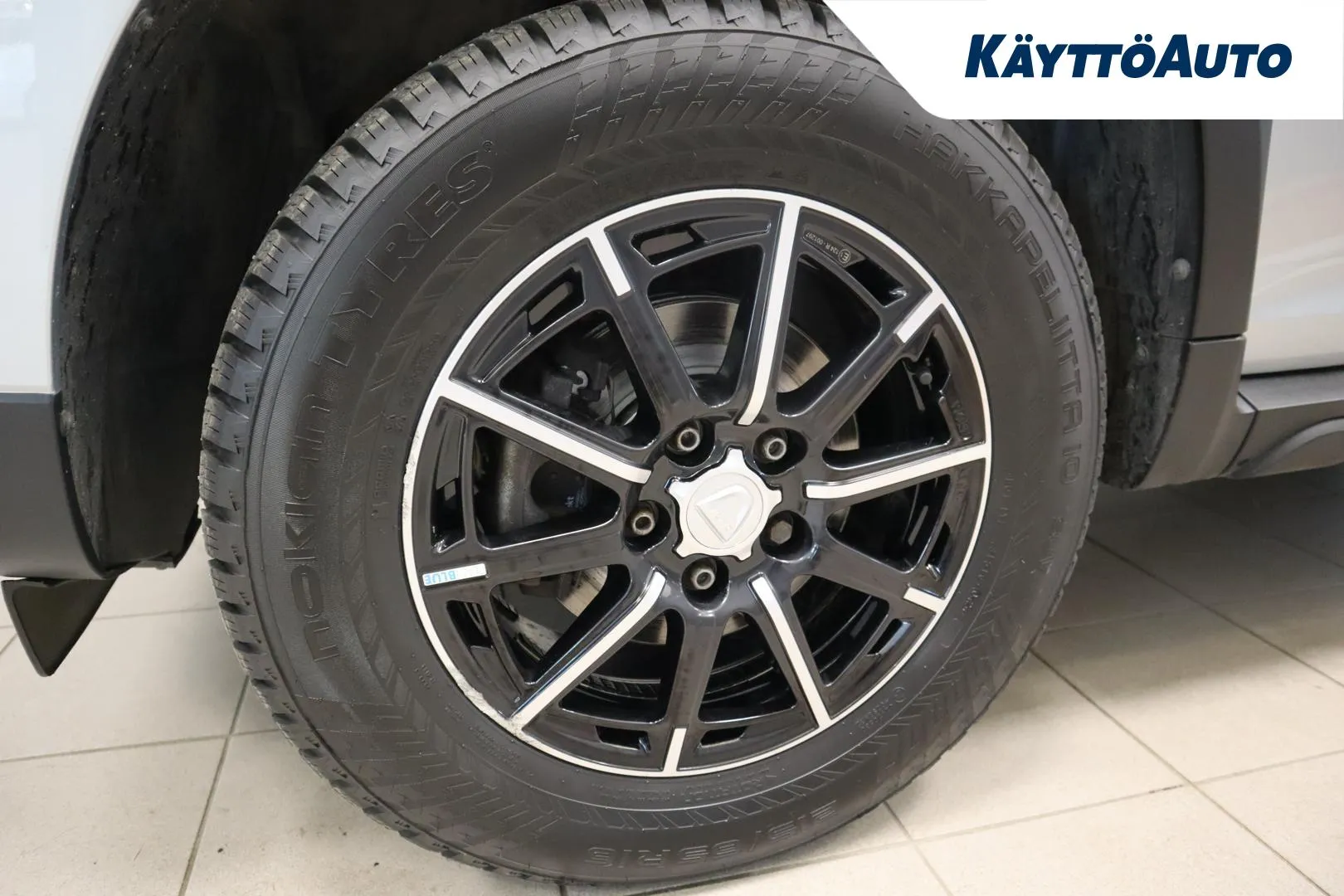 DACIA Duster OZH-532 carousel image