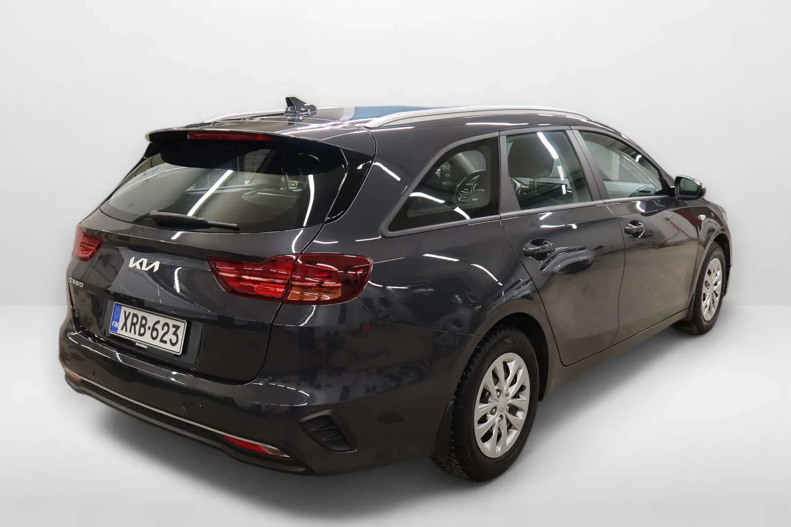 KIA Ceed XRB-623 carousel image