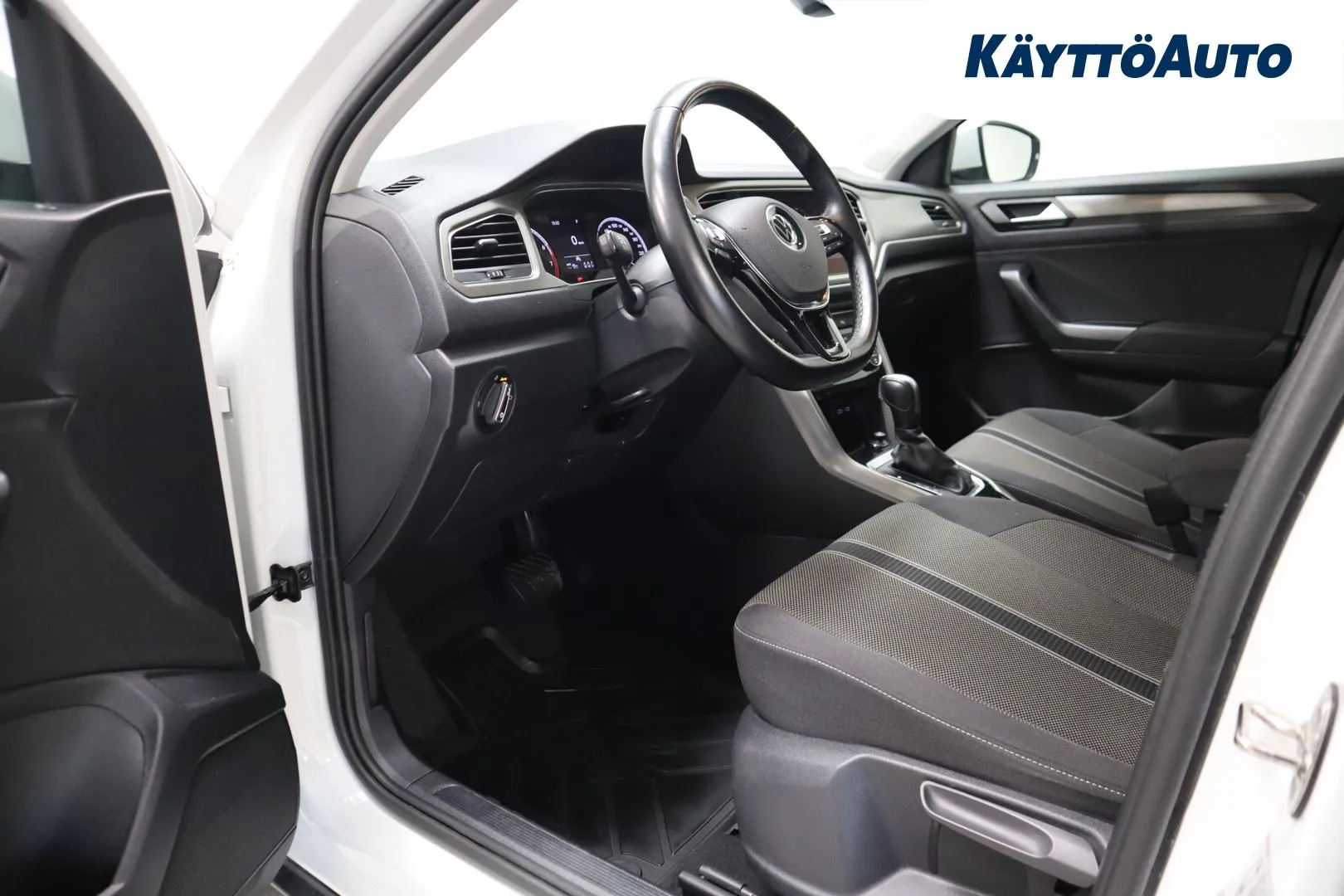 VOLKSWAGEN T-Roc GOT-111 carousel image