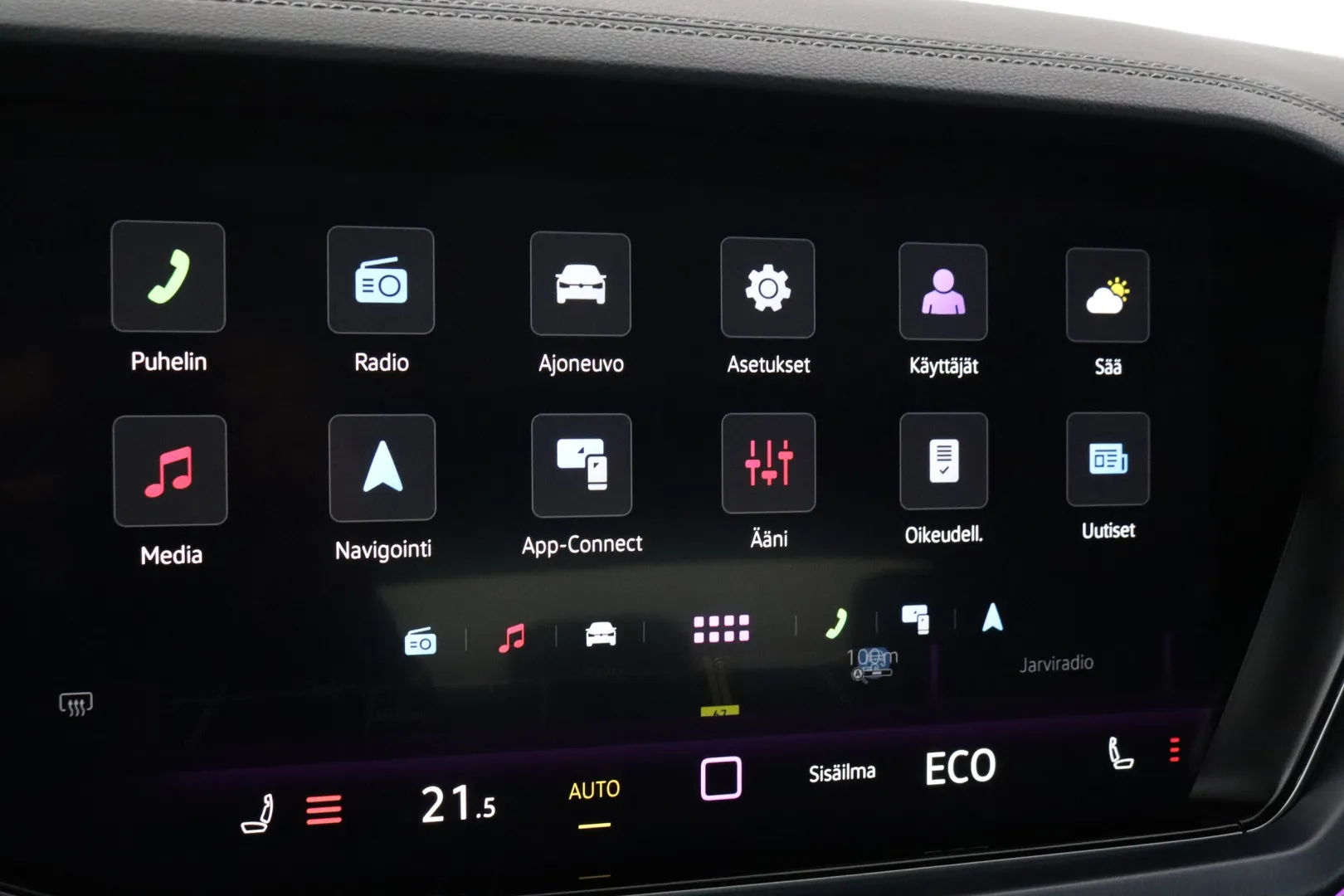 VOLKSWAGEN Touareg KVS-185 carousel image