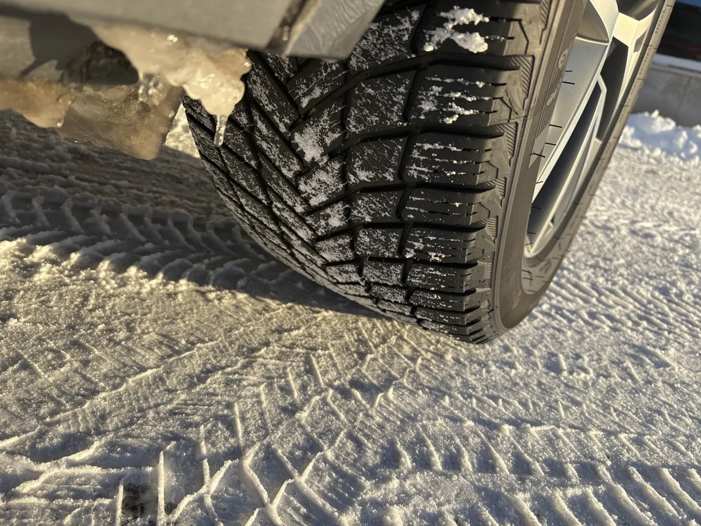 VOLKSWAGEN Touareg KVS-185 carousel image