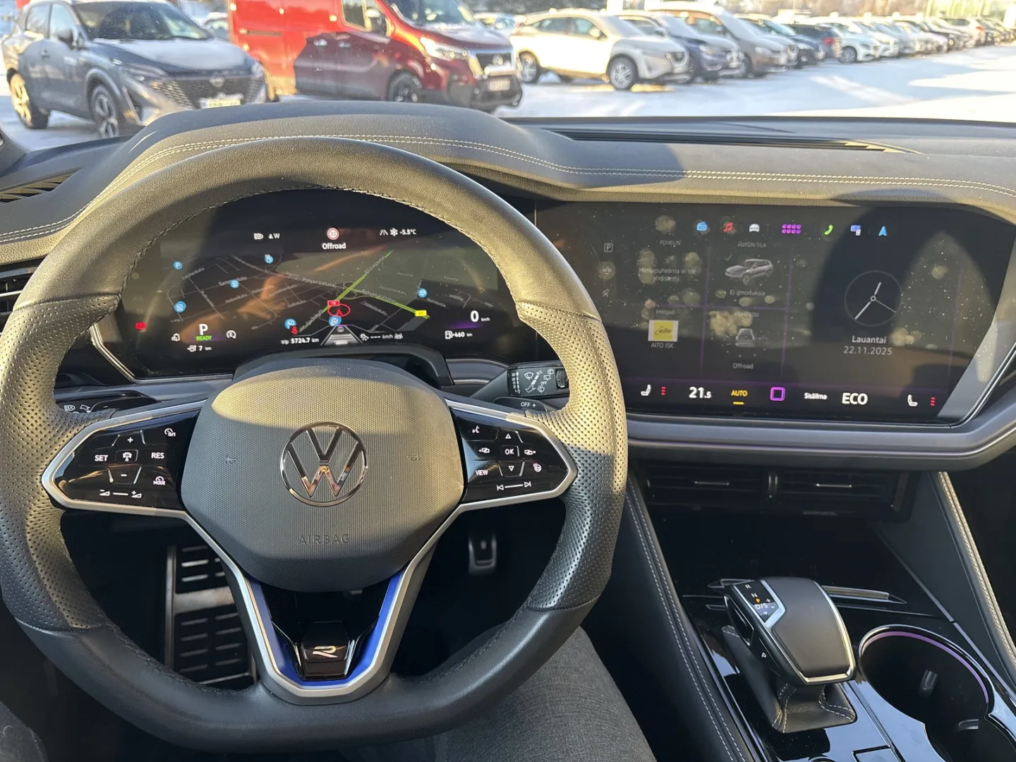 VOLKSWAGEN Touareg KVS-185 carousel image