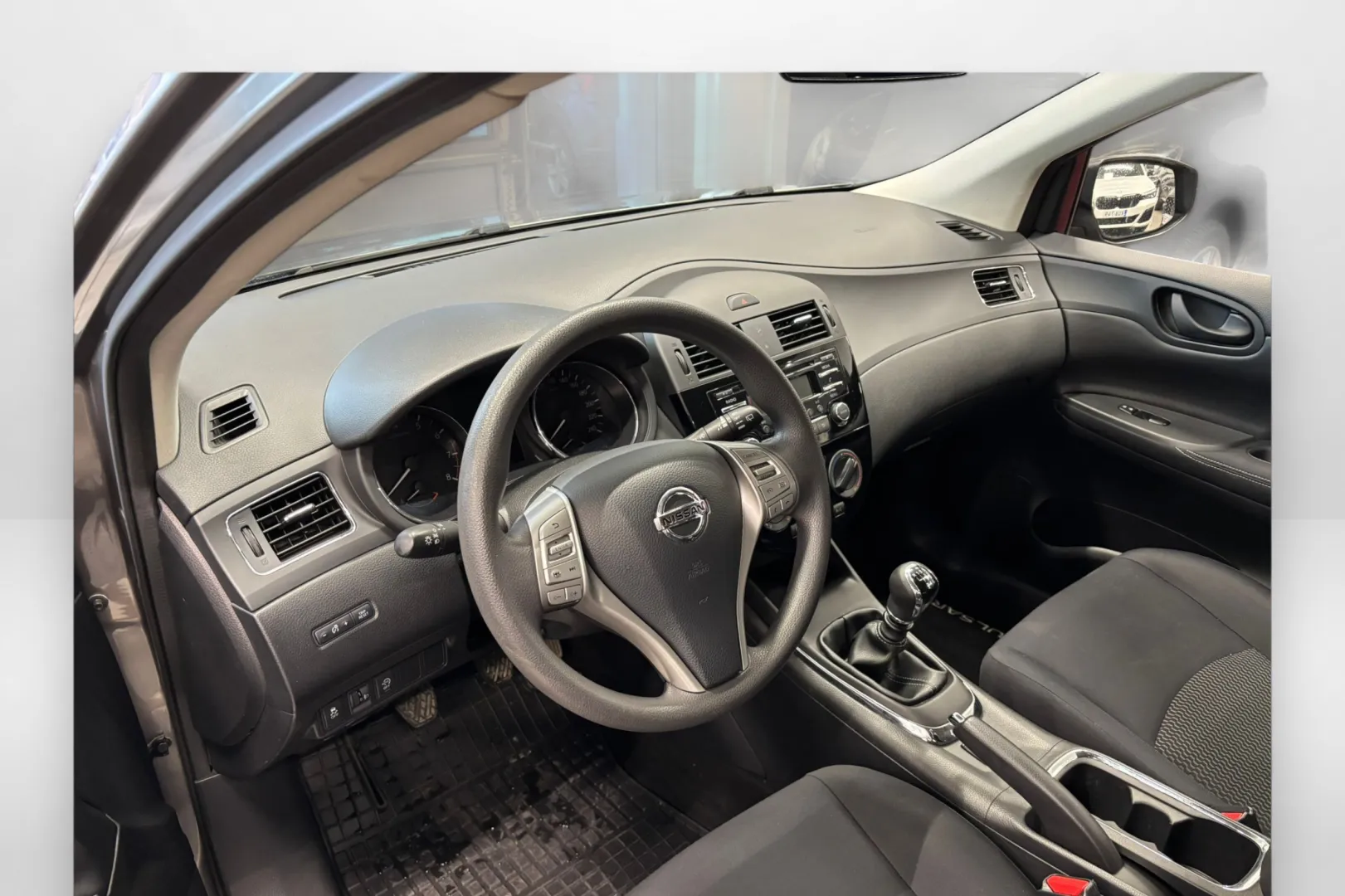 Nissan Pulsar XNS-804 carousel image