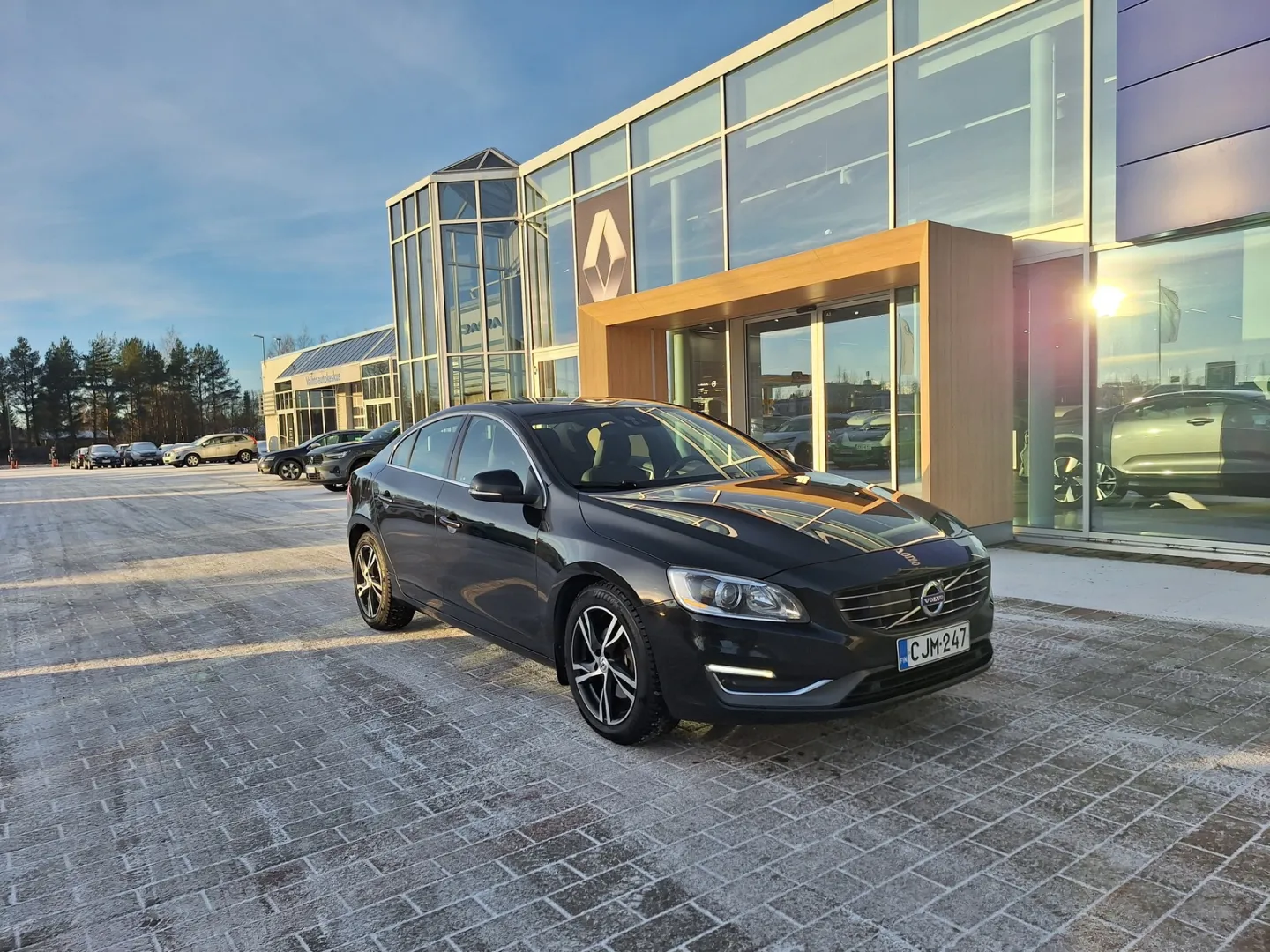 VOLVO S60 CJM-247 carousel image