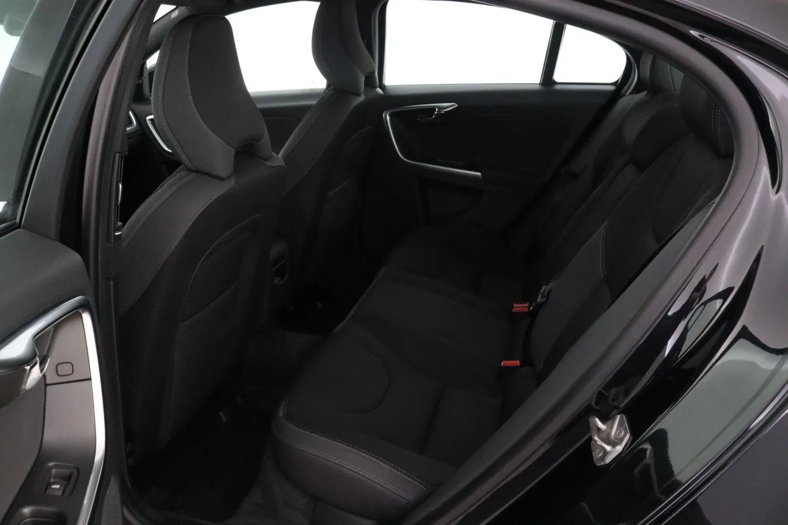 VOLVO S60 CJM-247 carousel image